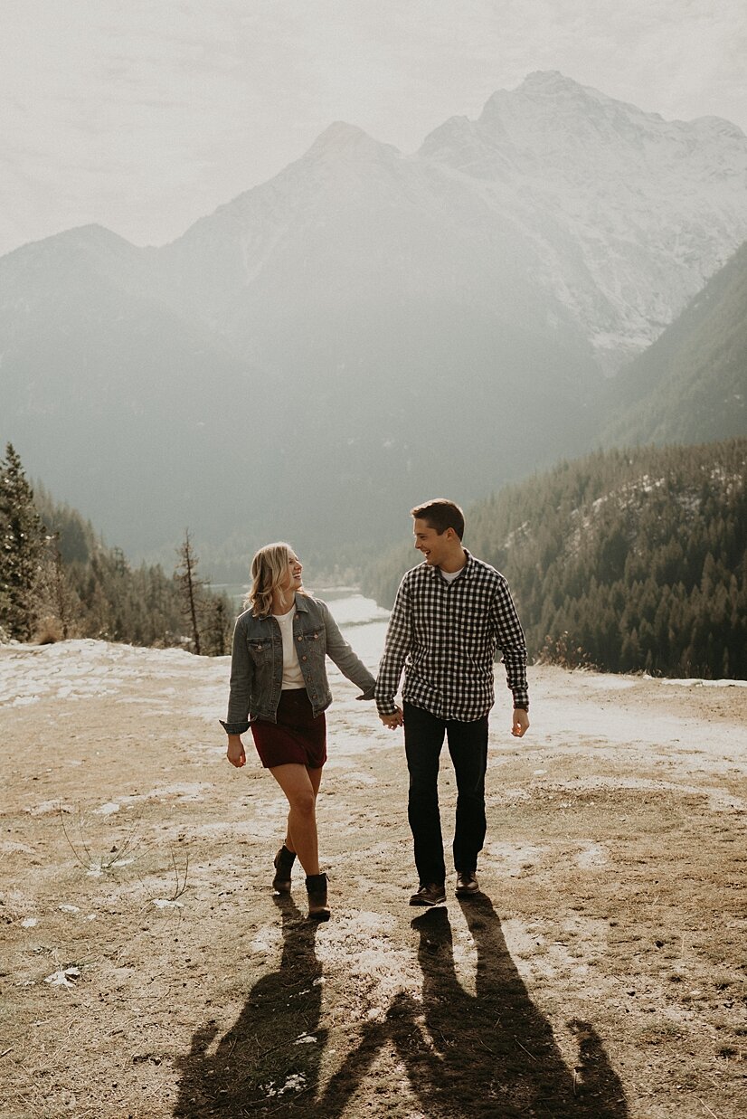 diablo-lake-engagement-session_0014.jpg