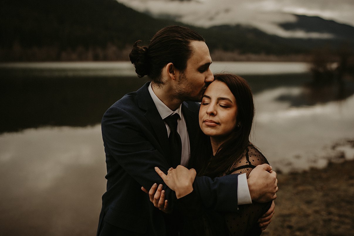 seattle-mountain-engagement-session_0004.jpg