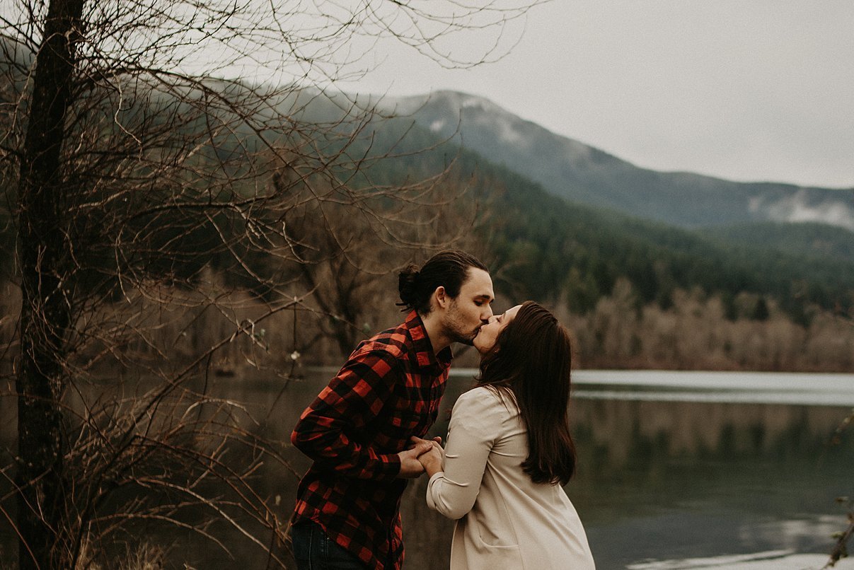 seattle-mountain-engagement-session_0008.jpg