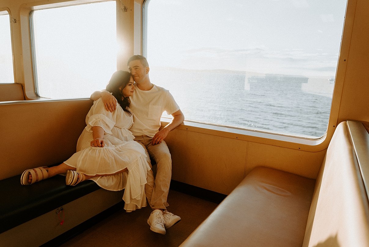 seattle-ferry-engagement_0017.jpg