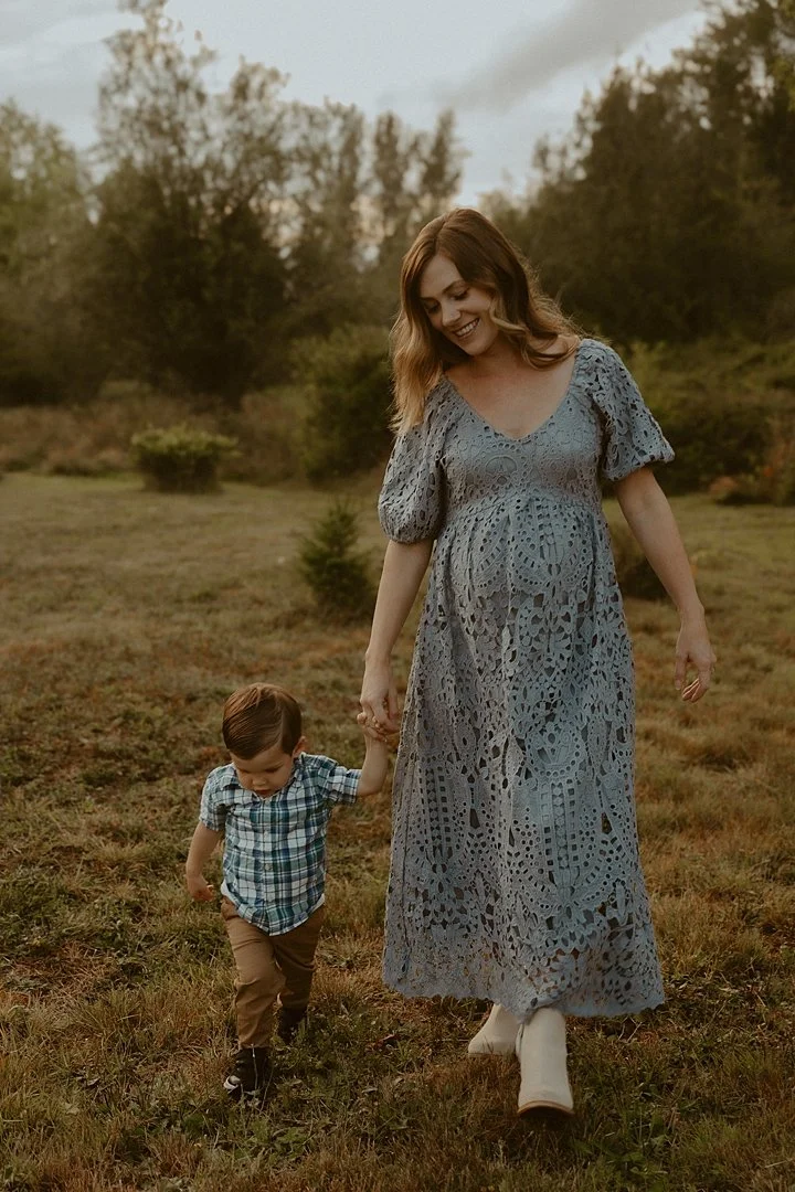 Lifestyle Maternity Photography Session in Seattle