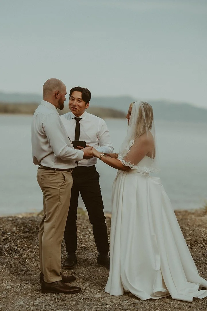 Pacific Northwest Waterfront Micro Wedding