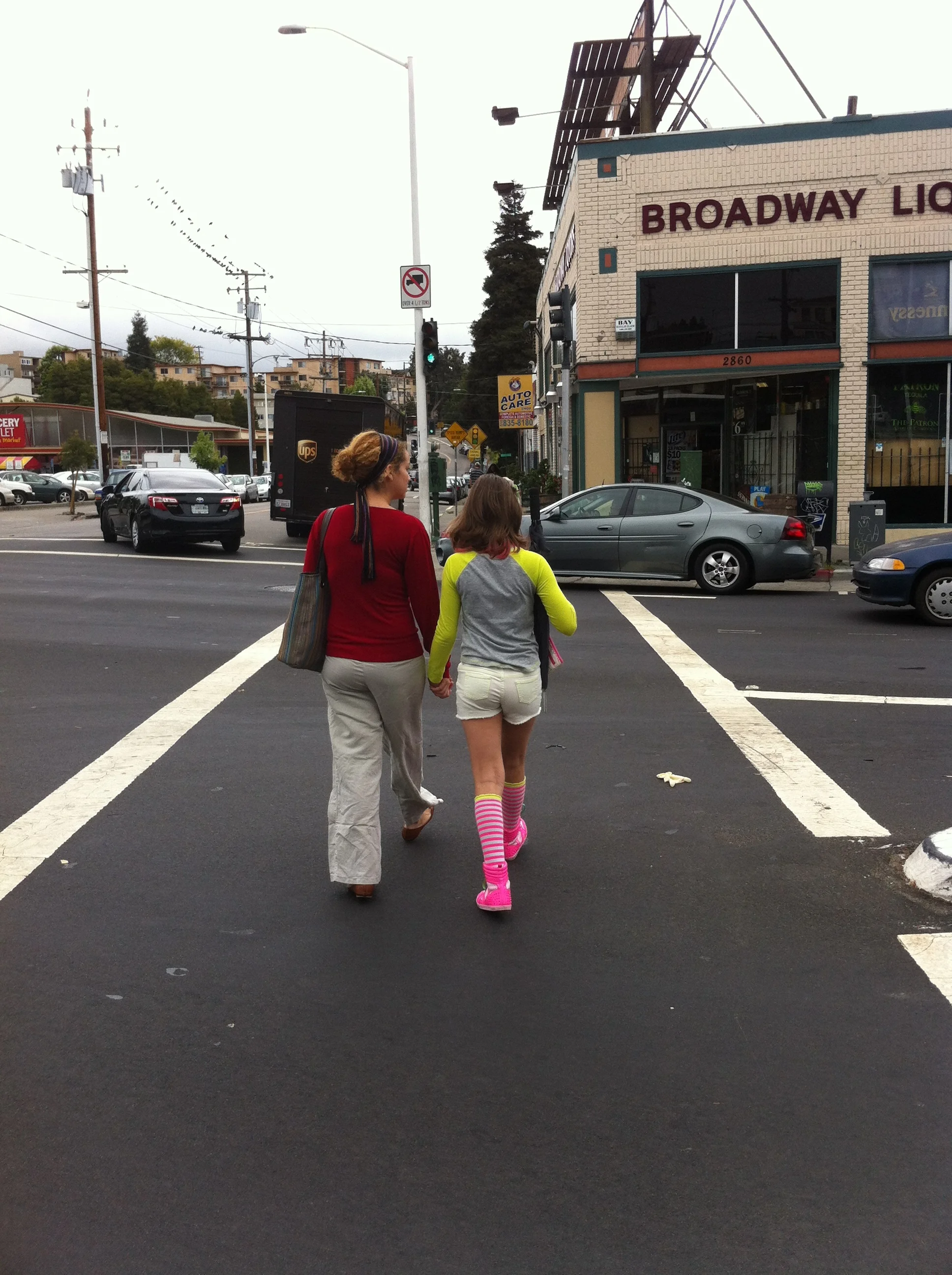 TO SUFFER IN ANOTHER COUNTRY WHAT IS HAPPENING IN YOURS… SUFRIR EN OTRO PAÍS LO QUE ESTÁ PASANDO EN EL TUYO…