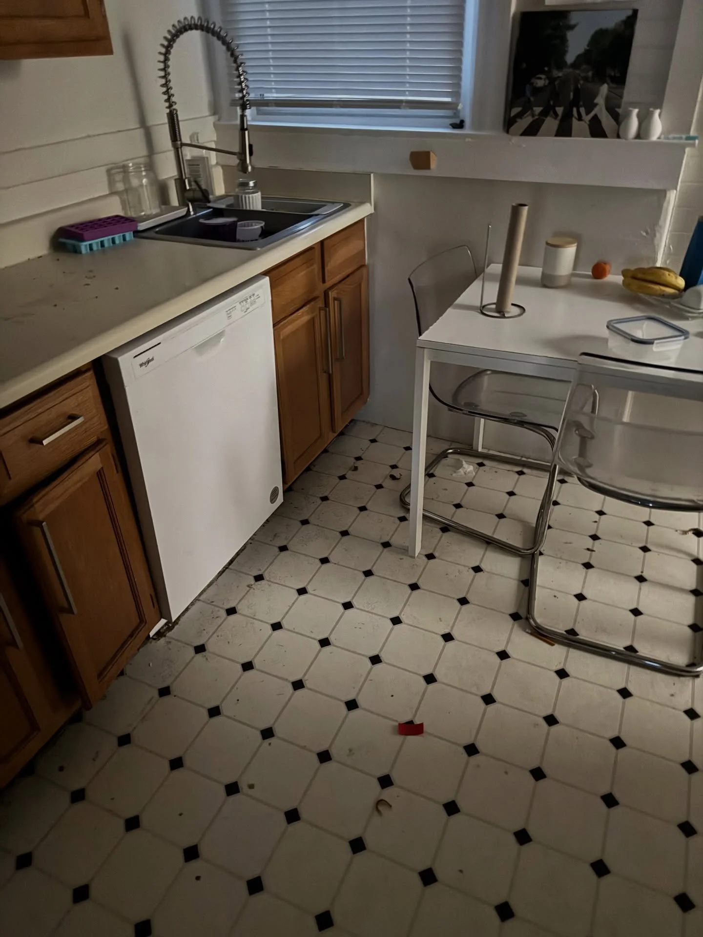 Empez&oacute; el vac&iacute;o a tomar los espacios que antes habitaban nuestras risas&hellip; 

Toda mudanza es dura, pero cuando tambi&eacute;n se mudan los corazones, es la mudanza m&aacute;s dura de todas&hellip;