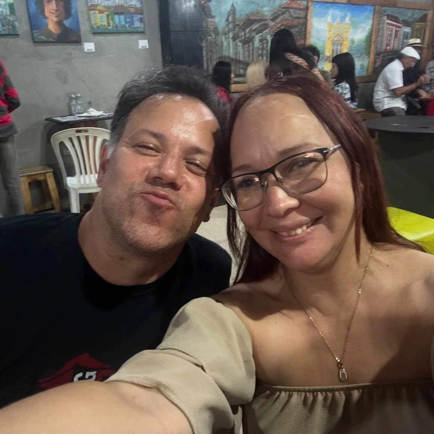 BB

Te amo. I love you.