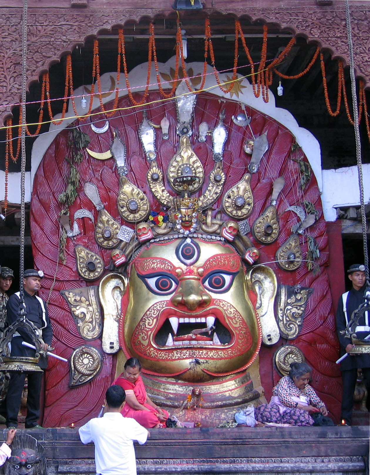 The face of Bhairava as worshipped in the Kathmandu Valley, Nepāl.