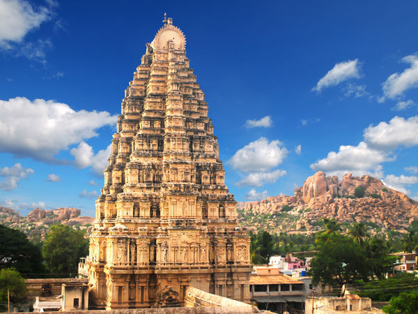 Karnataka_Hampi_A-beautiful-temple-in-Hampi-in-Karnataka.jpg