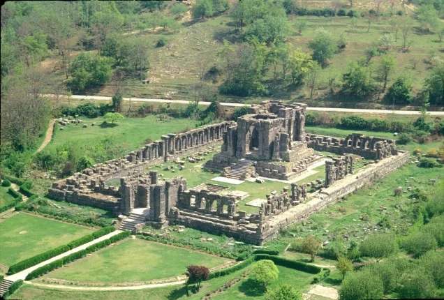 Martand-Sun-Temple.jpg