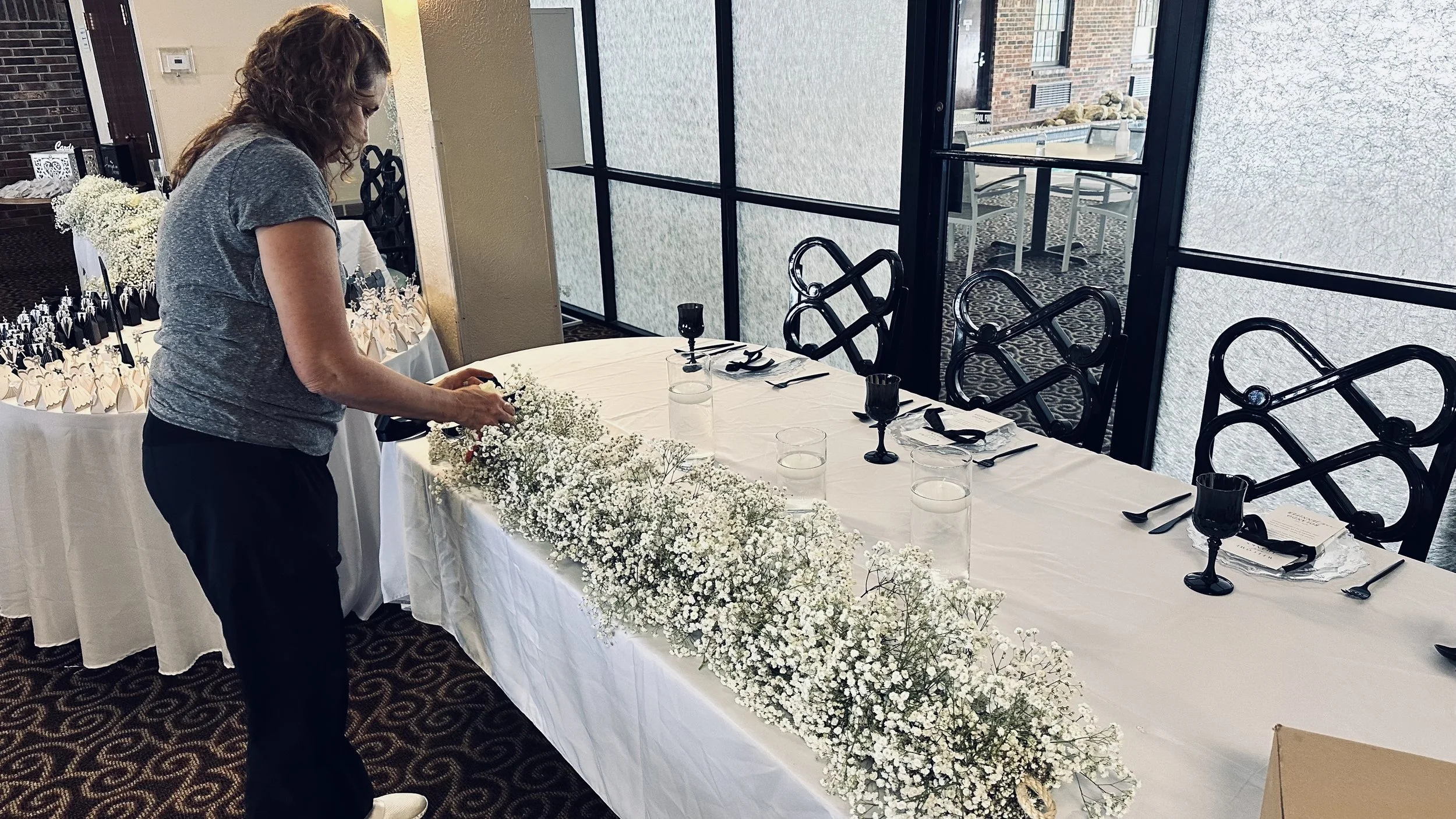 Setting up baby's breath wedding