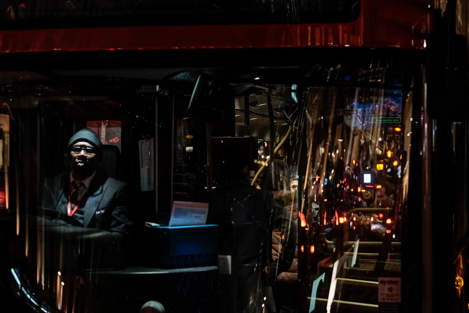 f2.8 1/125 iso 1600