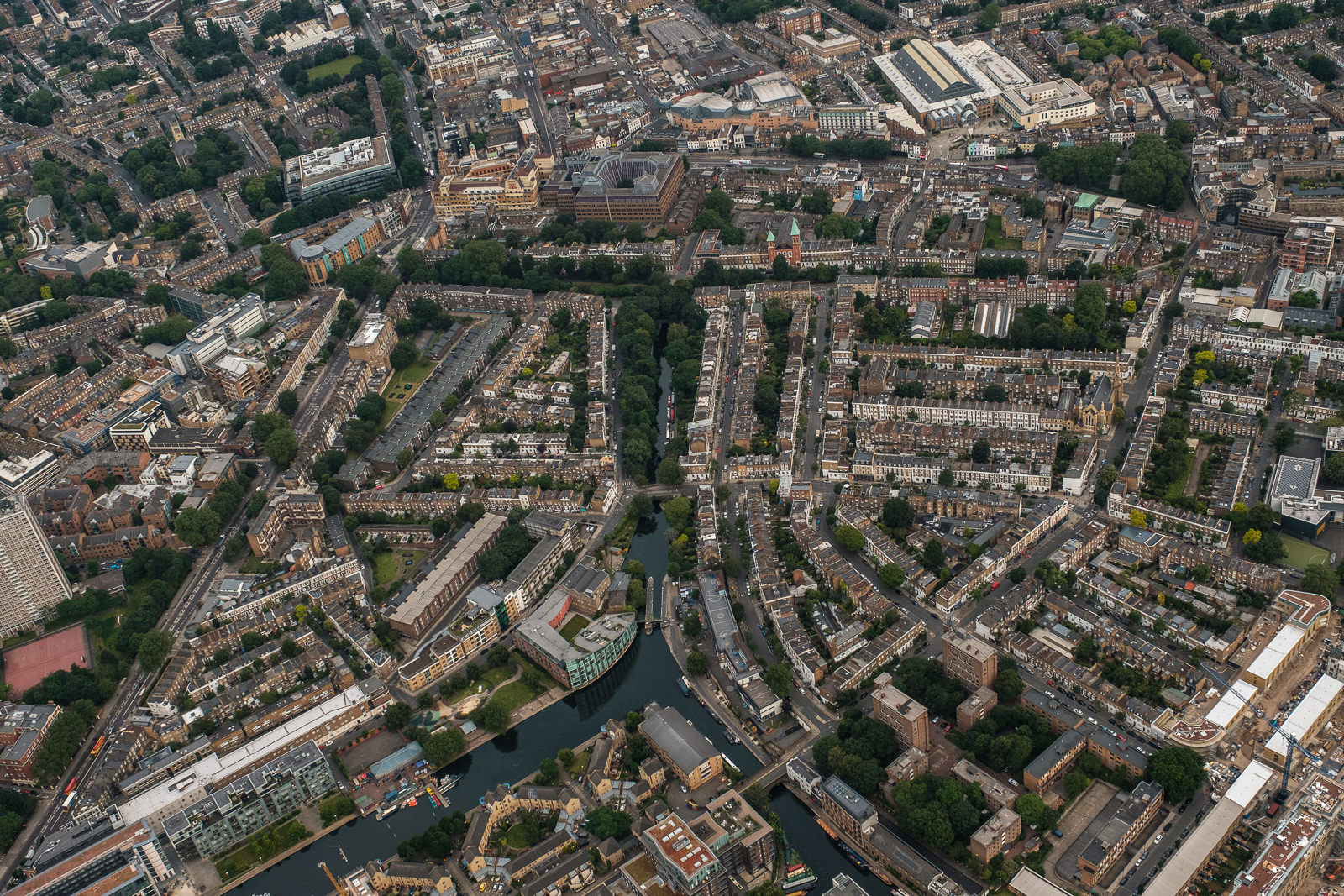 Angel (at the top), Islington. ISO640 16-55mm f5.6 1/250s