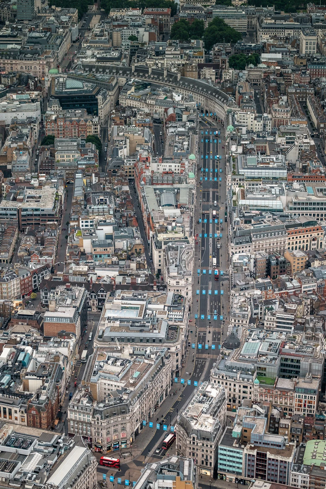 Regent Street from Oxford Circus to Piccadilly Circus. ISO200 16-55mm f2.8 1/75s