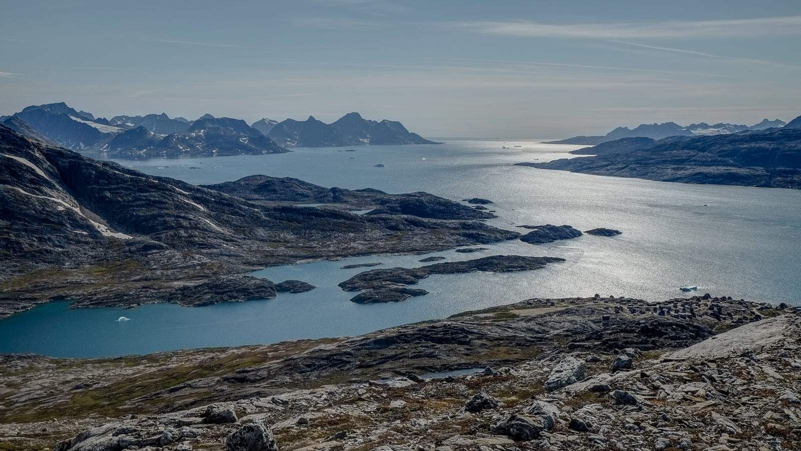 Kuummiut village and the fjord