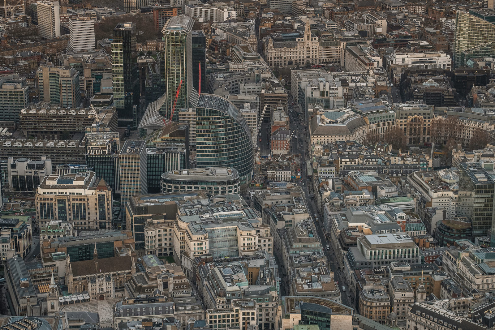 Looking north between Bank and Moorgate. Guildhall bottom left, Finsbury Circus (right)X-T2 ISO200 50-140mm f3.6 1/1000s