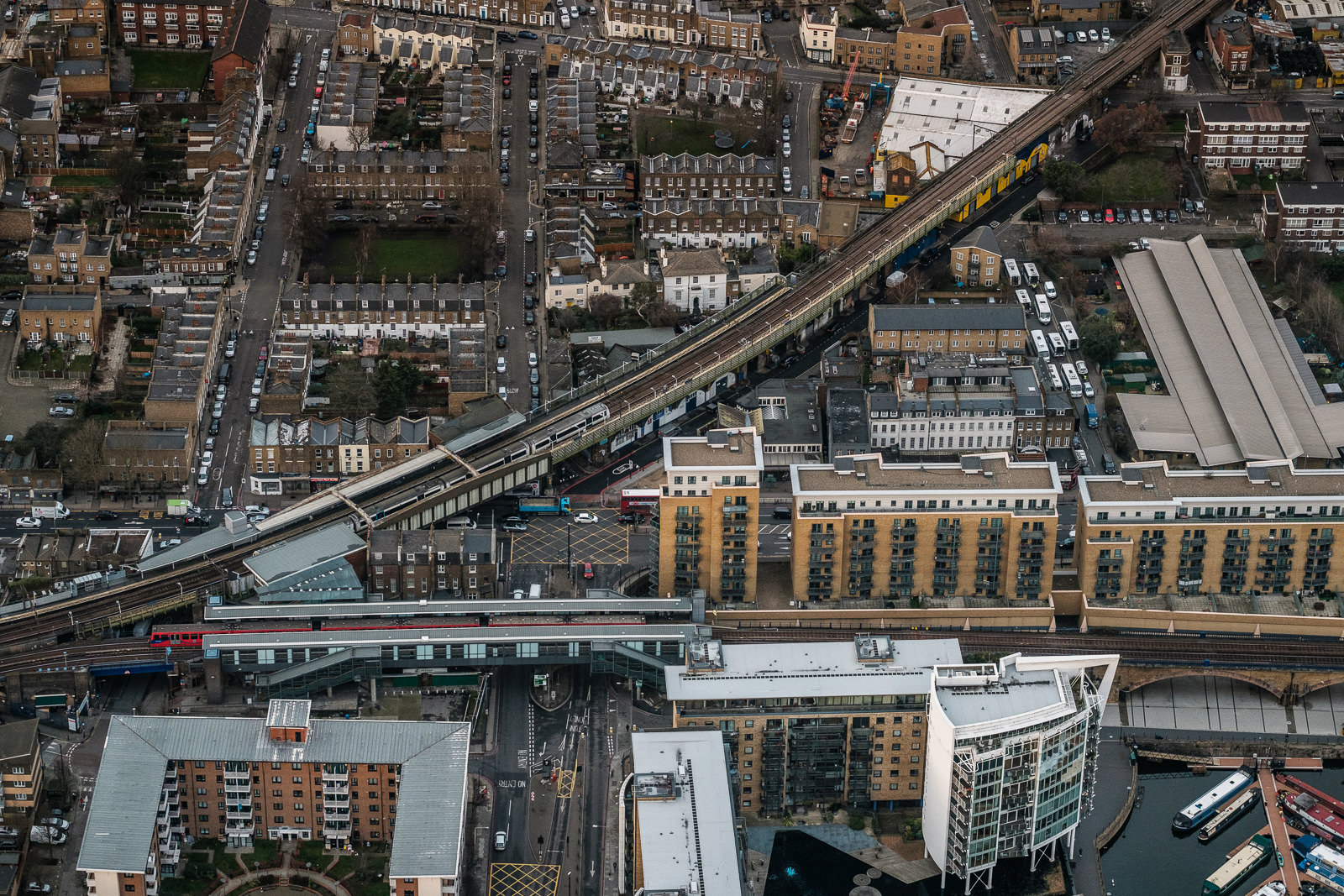 Limehouse area; X-T2 ISO800 50-140mm f3.6 1/1250s