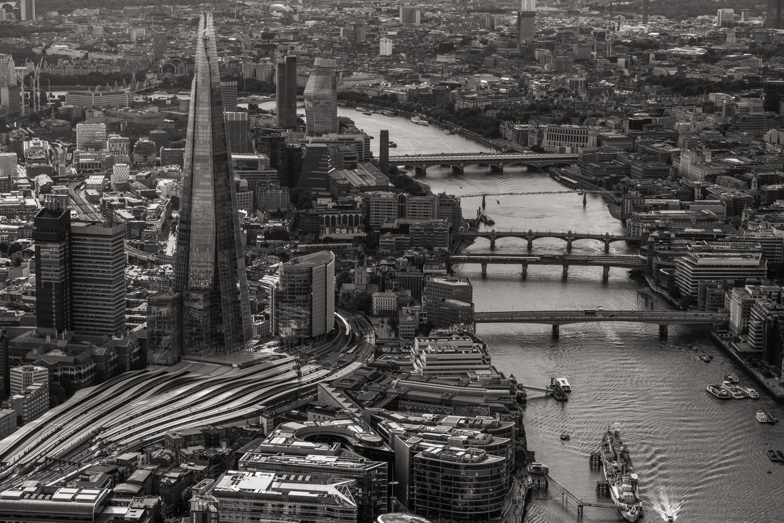 Shard and bridges - with 16-55mm f2.8 @28mm, f4, iso200, 1/1000s