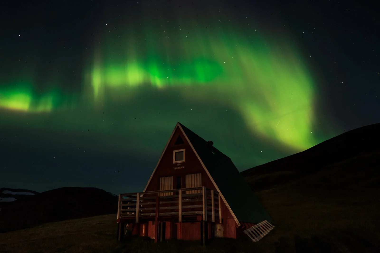  Late summer (20th august) northern lights, geothermal Kerlingarfjöll. (XF 14mm f2.8 5s f2.8 ISO2000)
