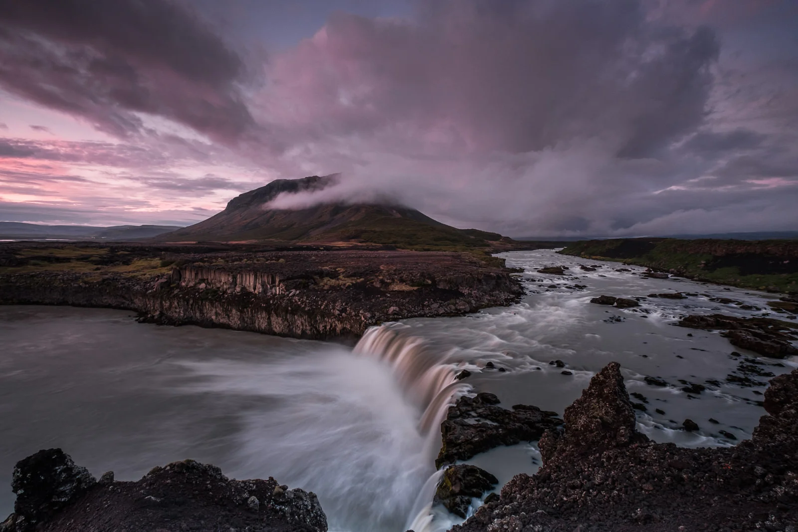 Sunset at Þjófafoss. Þjófafoss (Thjofafoss) is located on the river Þjórsá on the east side of the Merkurhraun lava fields in the south of Iceland (XF 10-24mm f4 at 10mm 6.5s f11 ISO200)