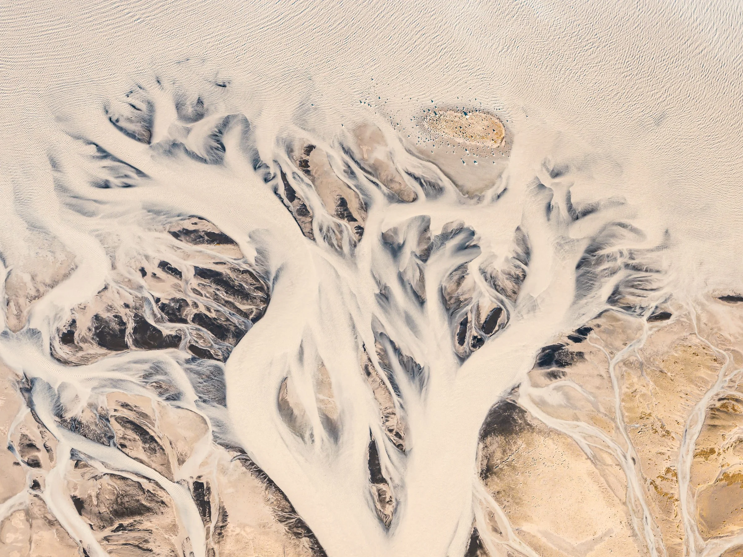 Andro Loria — Aerial photography in Iceland