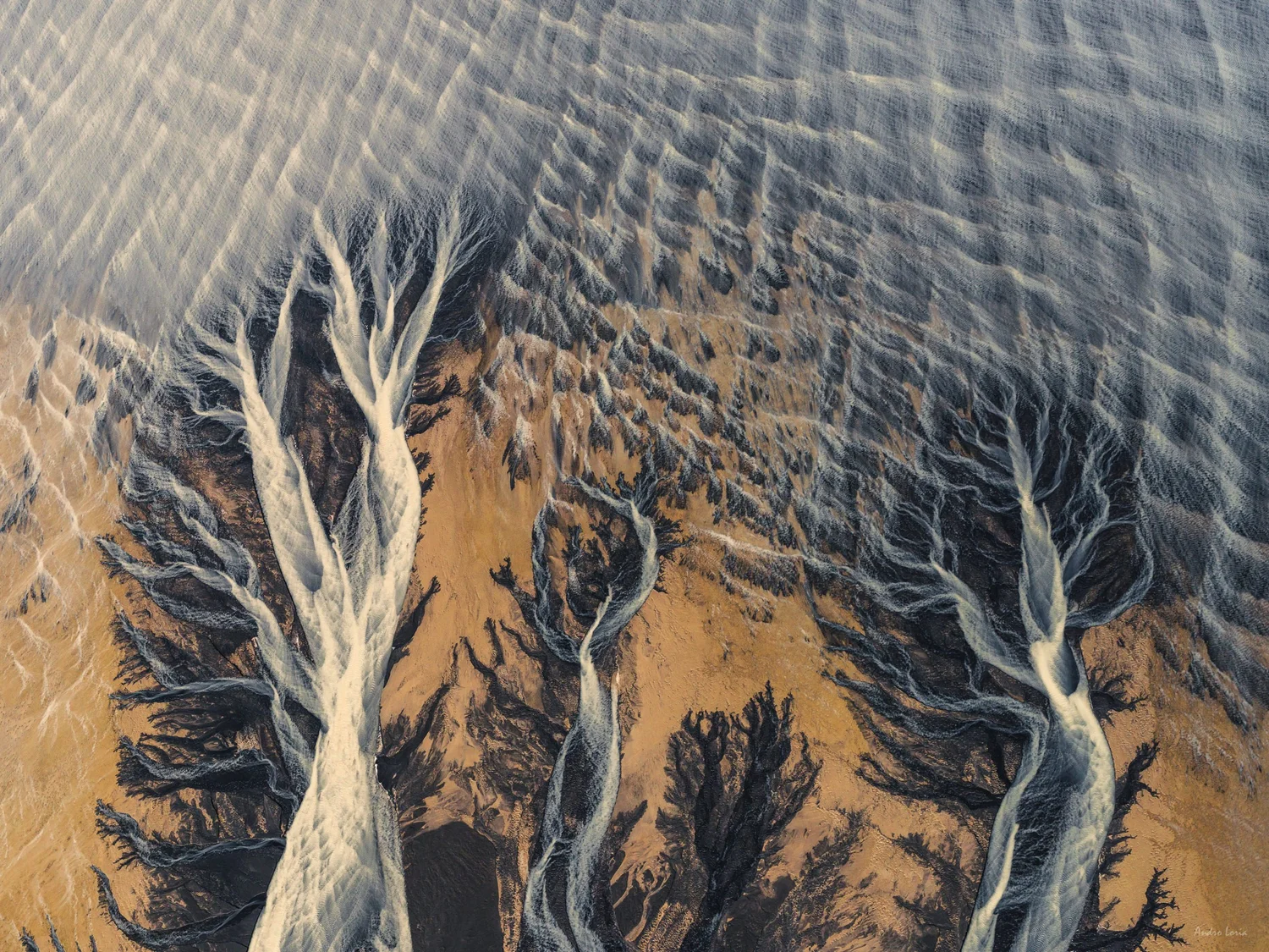 Andro Loria — Aerial photography in Iceland