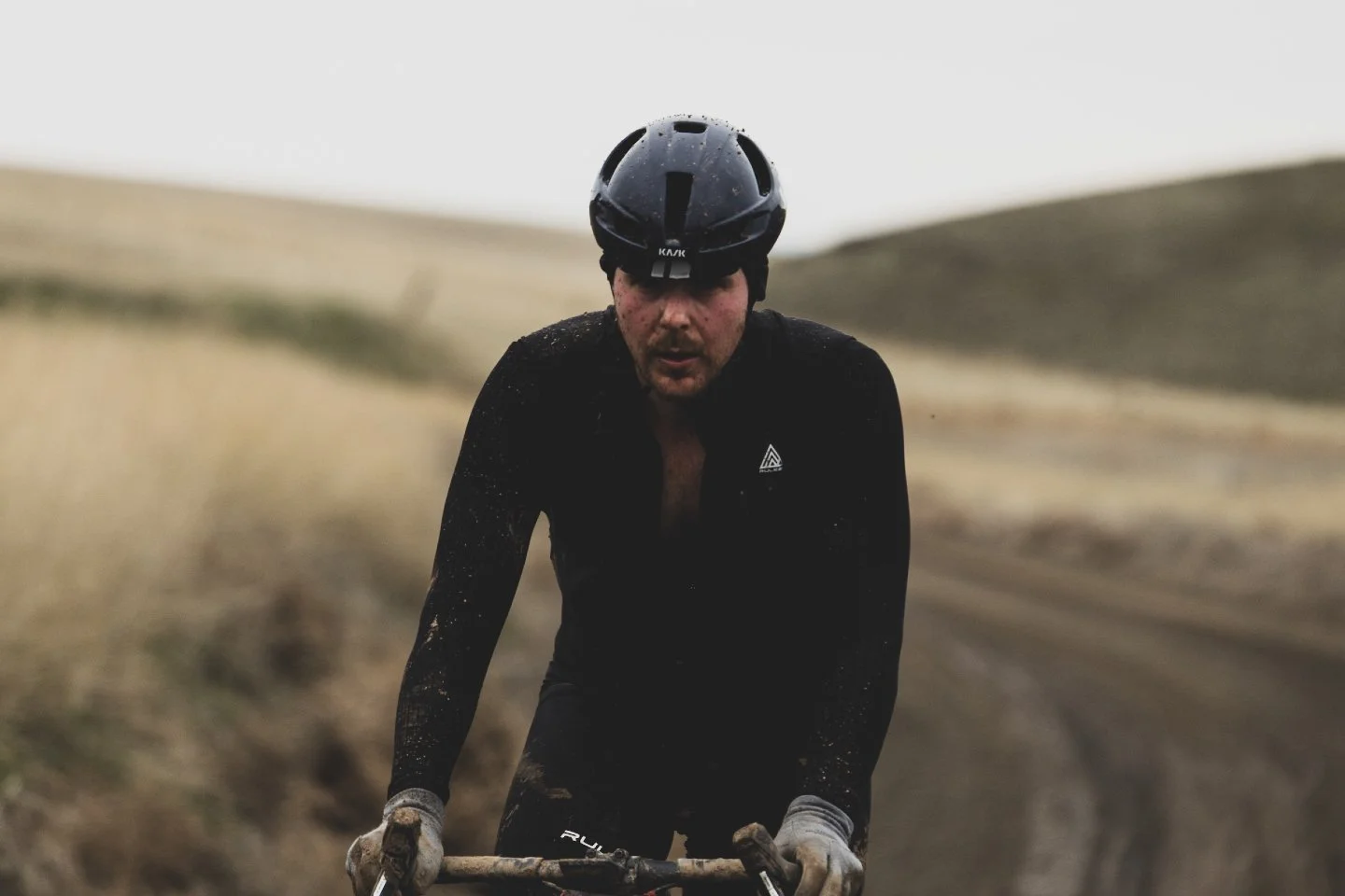 LOAM began with a simple idea: good stories belong outdoors.

At trailheads. On race mornings. Along quiet roads before the day gets loud.

What started as a coffee project grew into something more. Over time, LOAM became a way to document early star