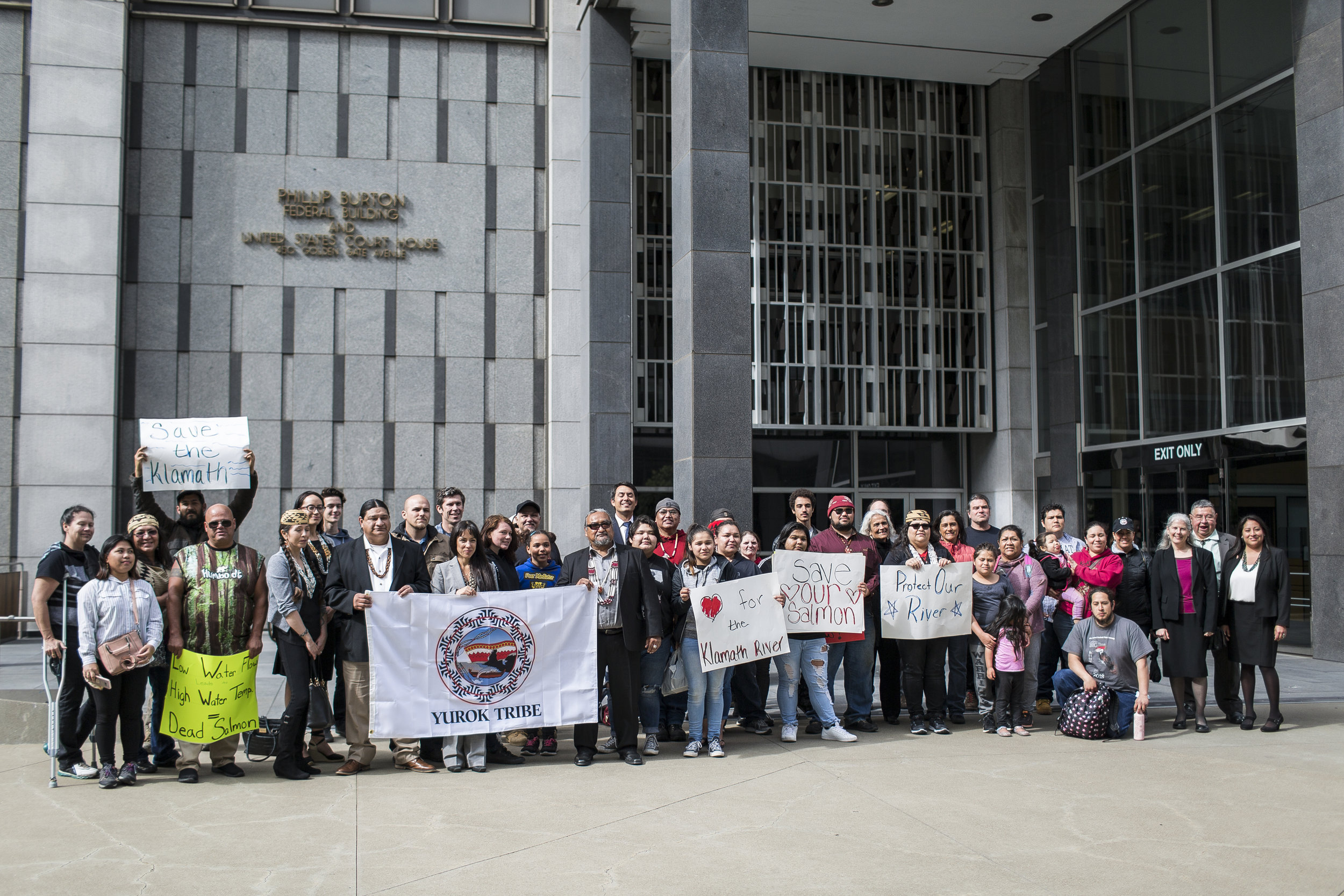  Yurok Tribe members and allies outside Burton Federal Building in San Francisco on Apr. 10, 2018. Martin do Nascimento / Earthjustice 