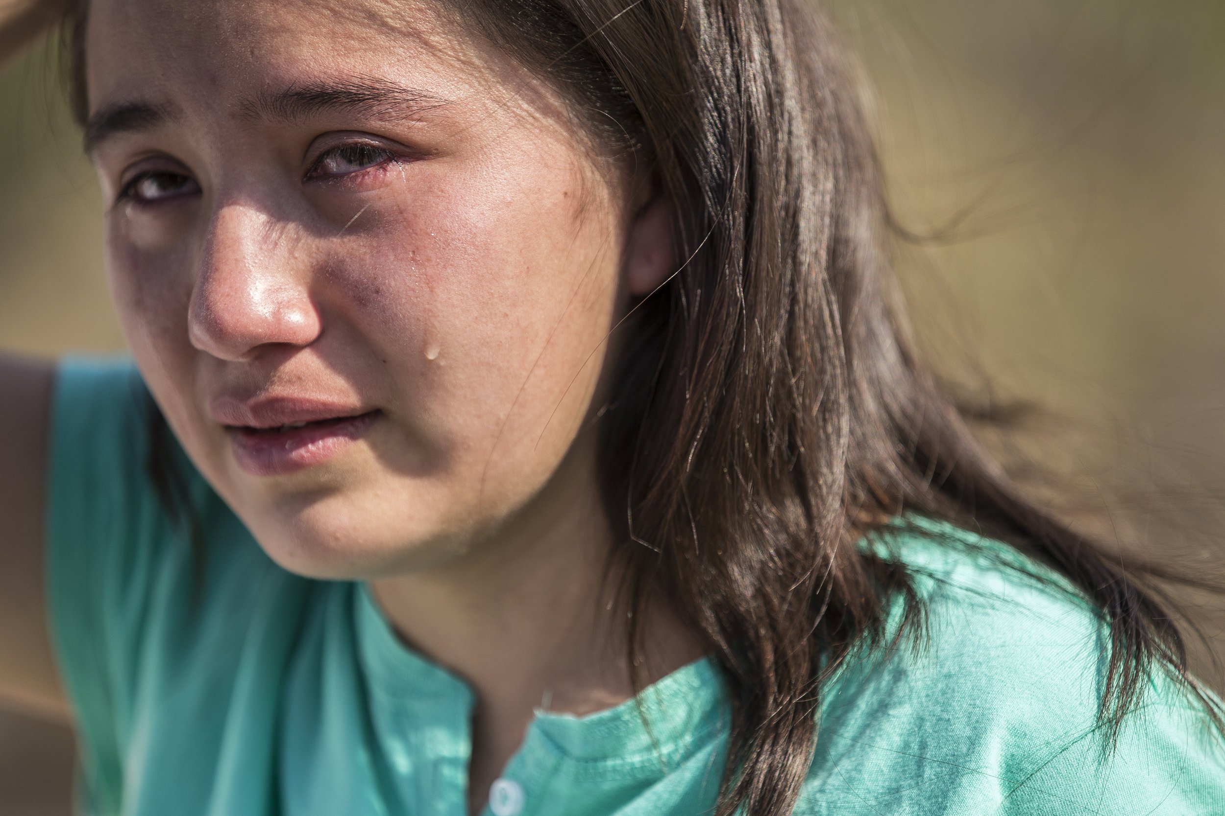  Daniela Berenice Martínez Rivera, a 17-year-old unaccompanied child migrant from El Salvador who voluntarily turned herself in to Border Patrol agents near Roma, TX, on Mar. 8, 2016. Photo by Martin do Nascimento 