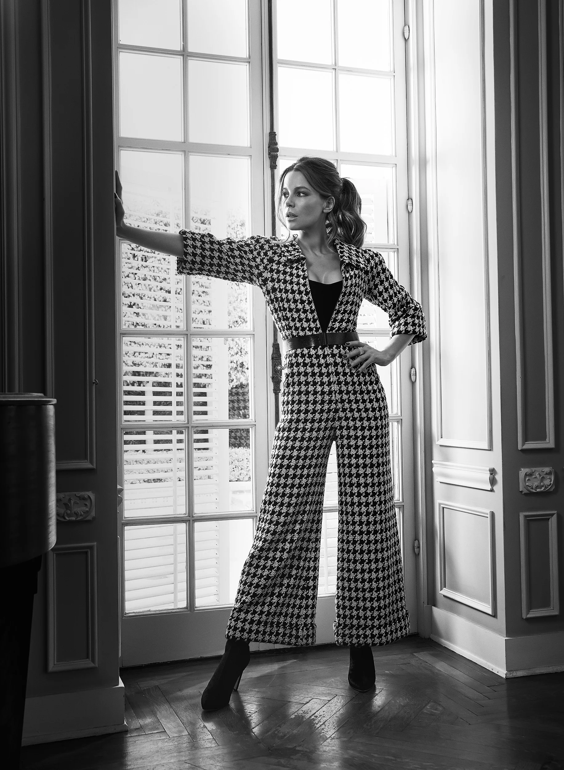 Kate-Beckinsale-by-Robert-Ascroft-06.jpg