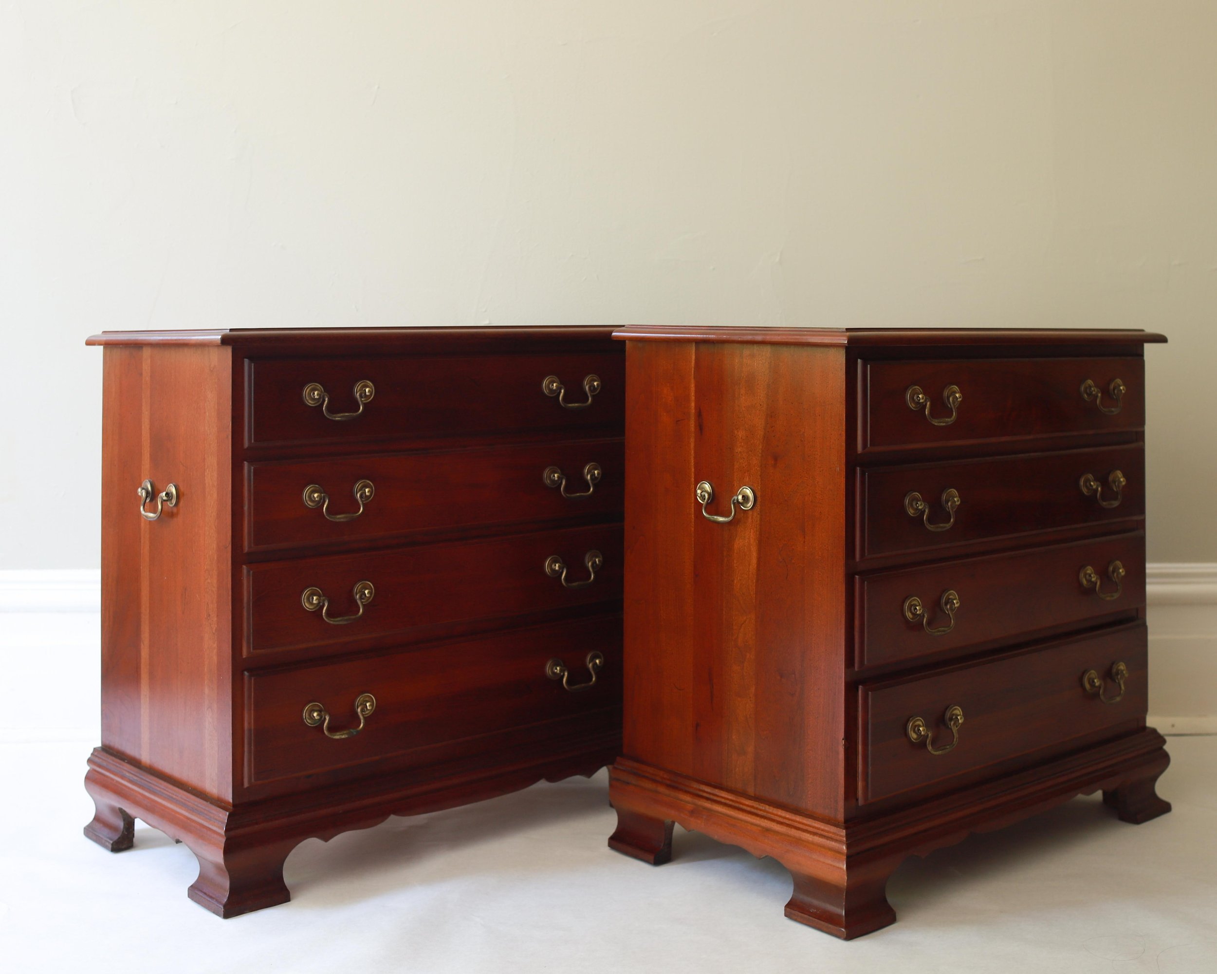 vintage-georgian-style-nightstands-a-pair-2887.jpeg