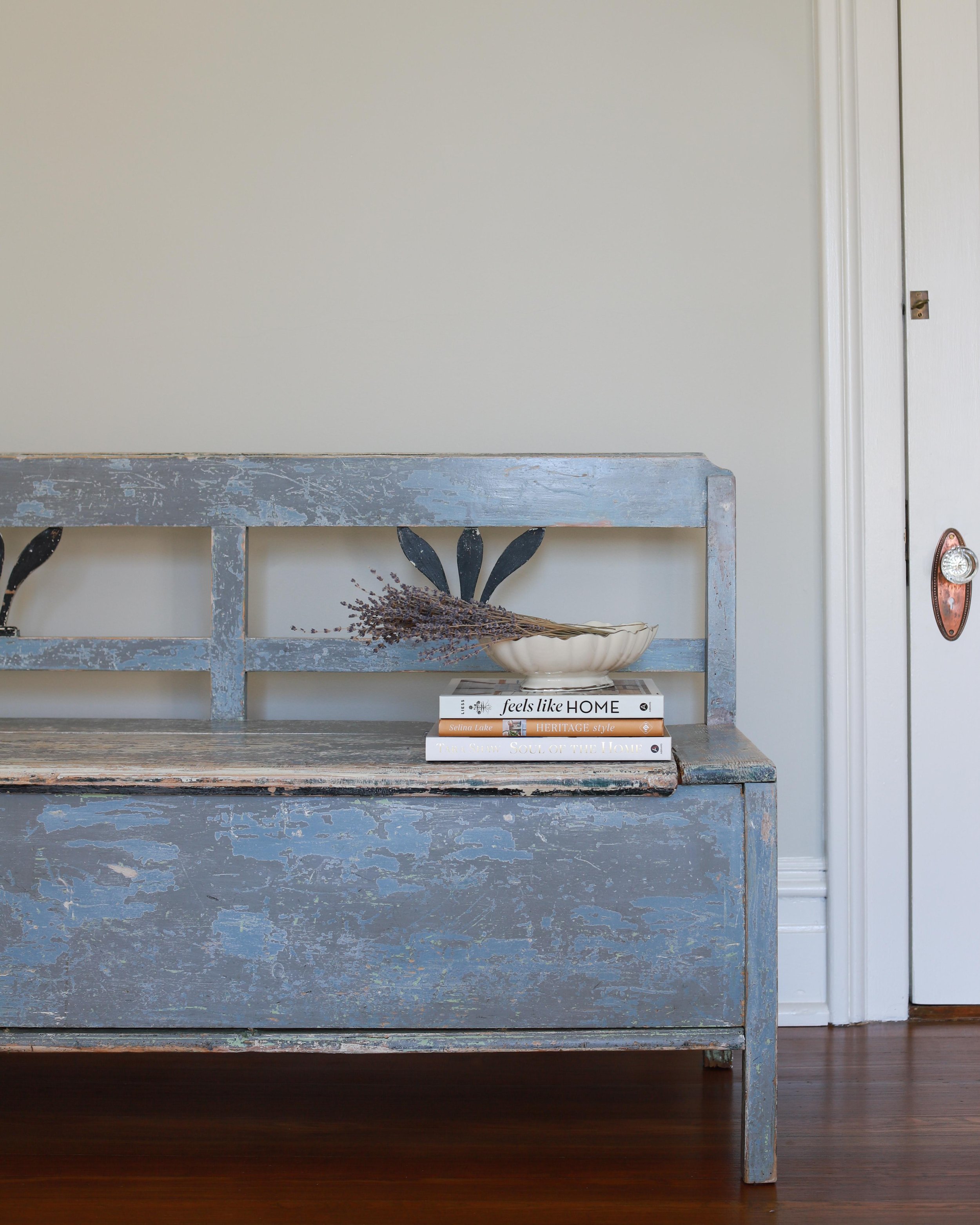 19th-century-swedish-painted-pine-storage-bench-settle-8069.jpeg