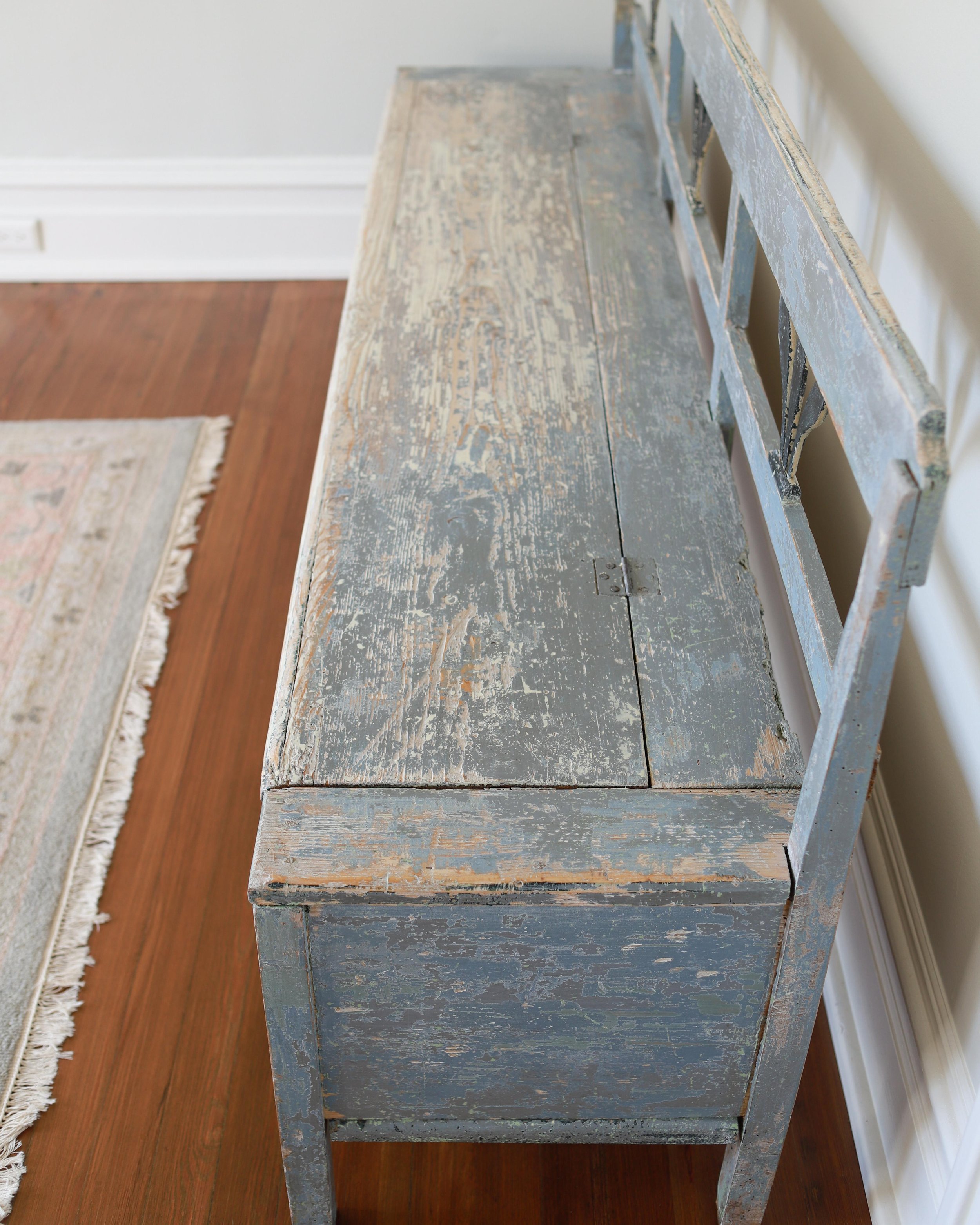 19th-century-swedish-painted-pine-storage-bench-settle-8284.jpeg