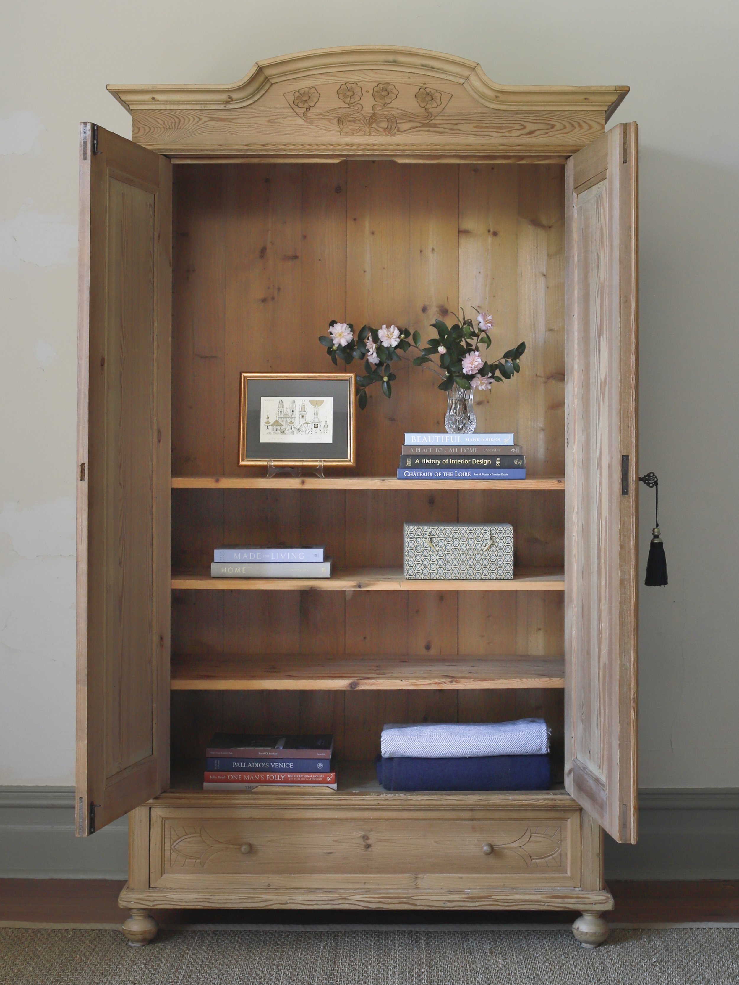 Pine Art Nouveau Wardrobe 2-07.jpg