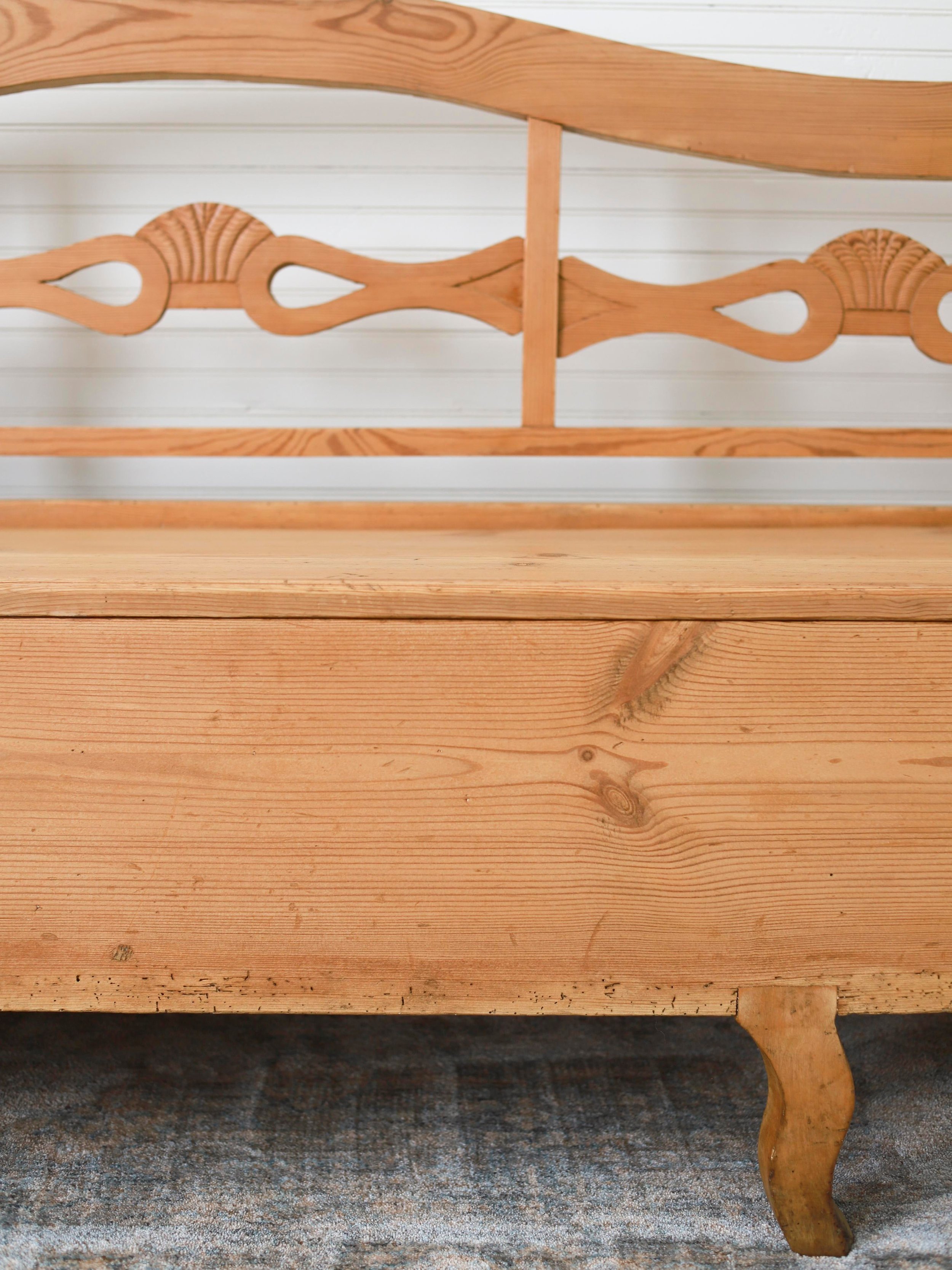 19th-c-antique-swedish-pine-storage-bench-4051.jpeg