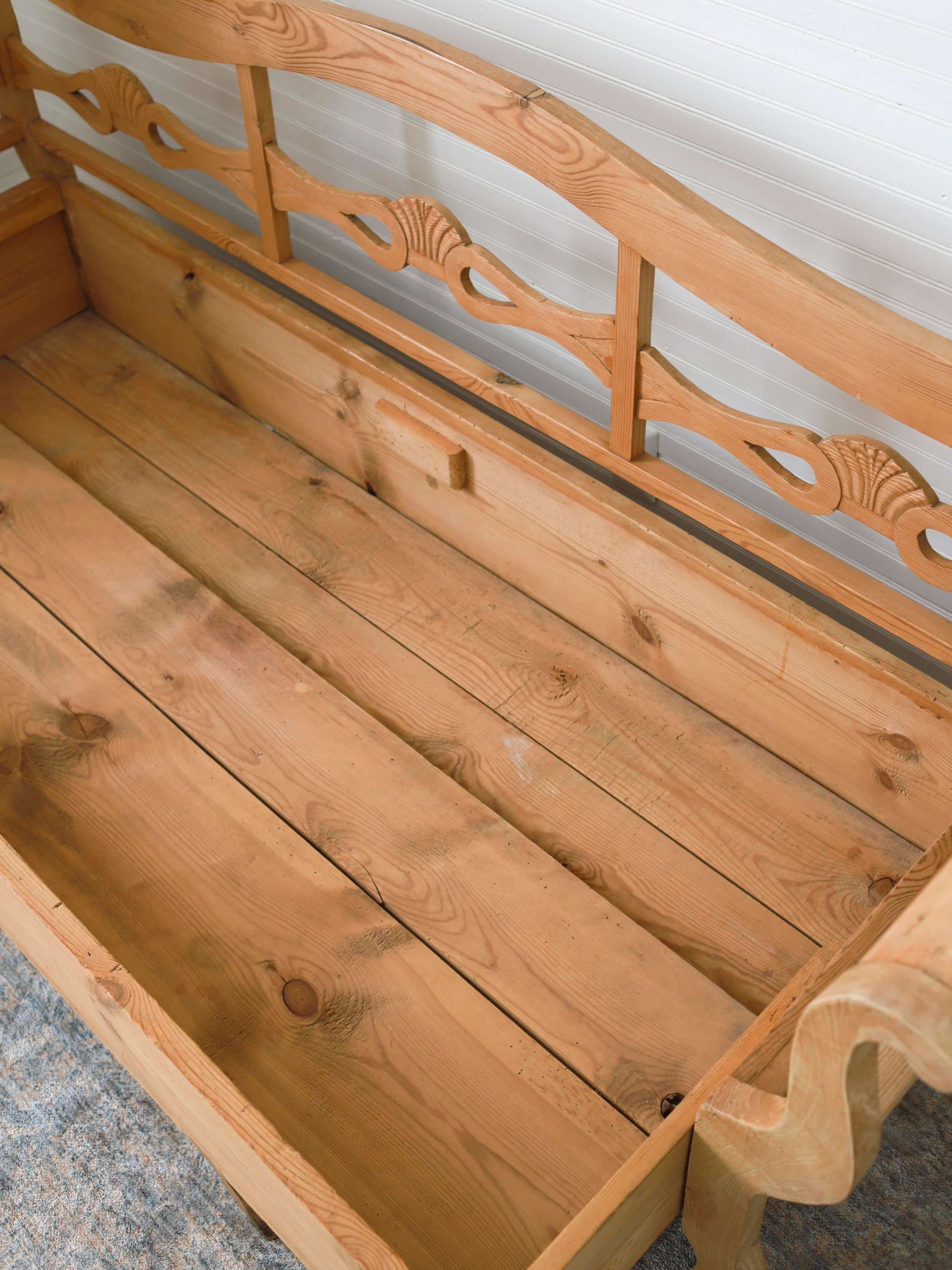 19th-c-antique-swedish-pine-storage-bench-3368.jpeg