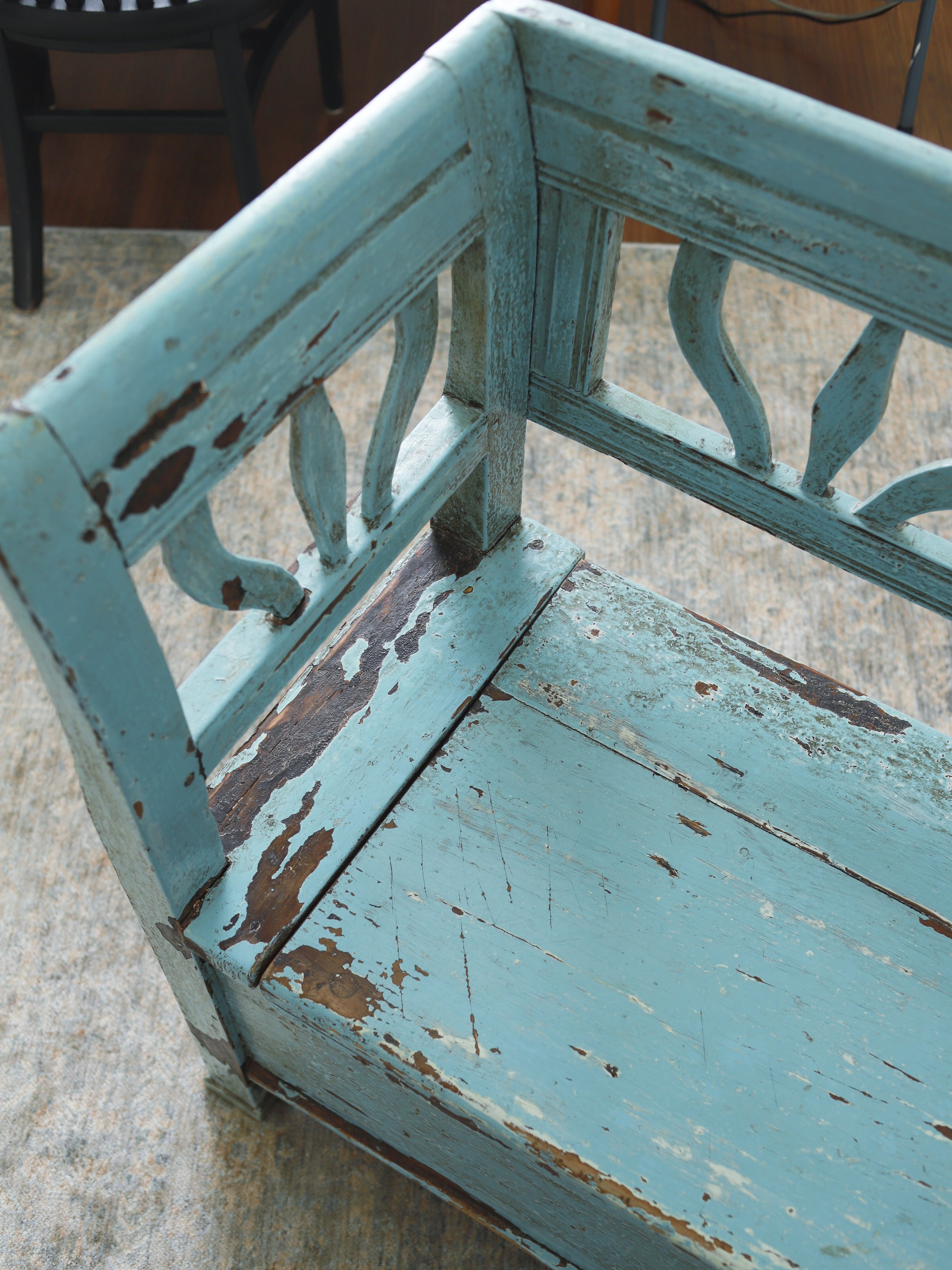 Turquoise Bench-08.jpg