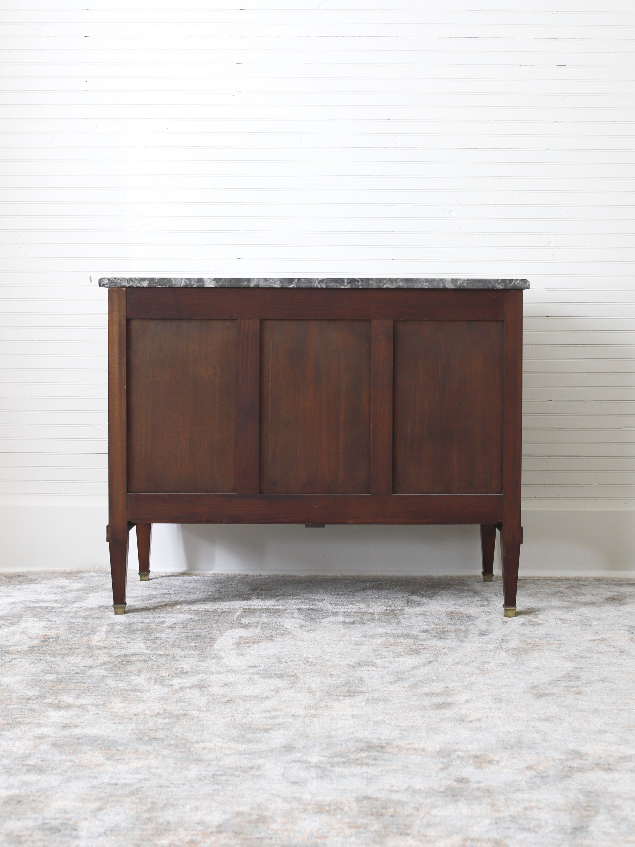 Louis XVI Commode 2nd edit-01.jpg