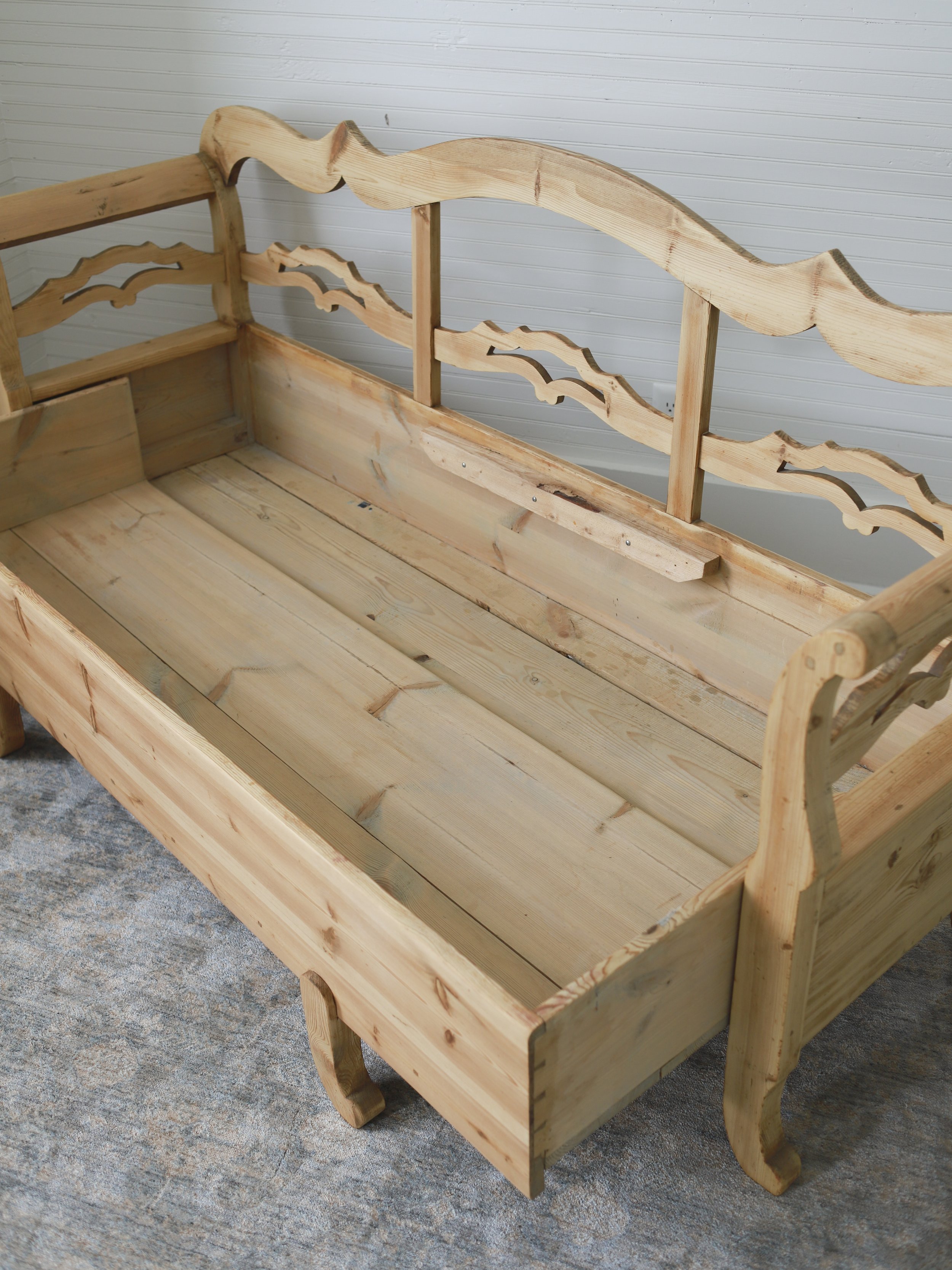 Swedish bench with Unfading Flower-11.jpg