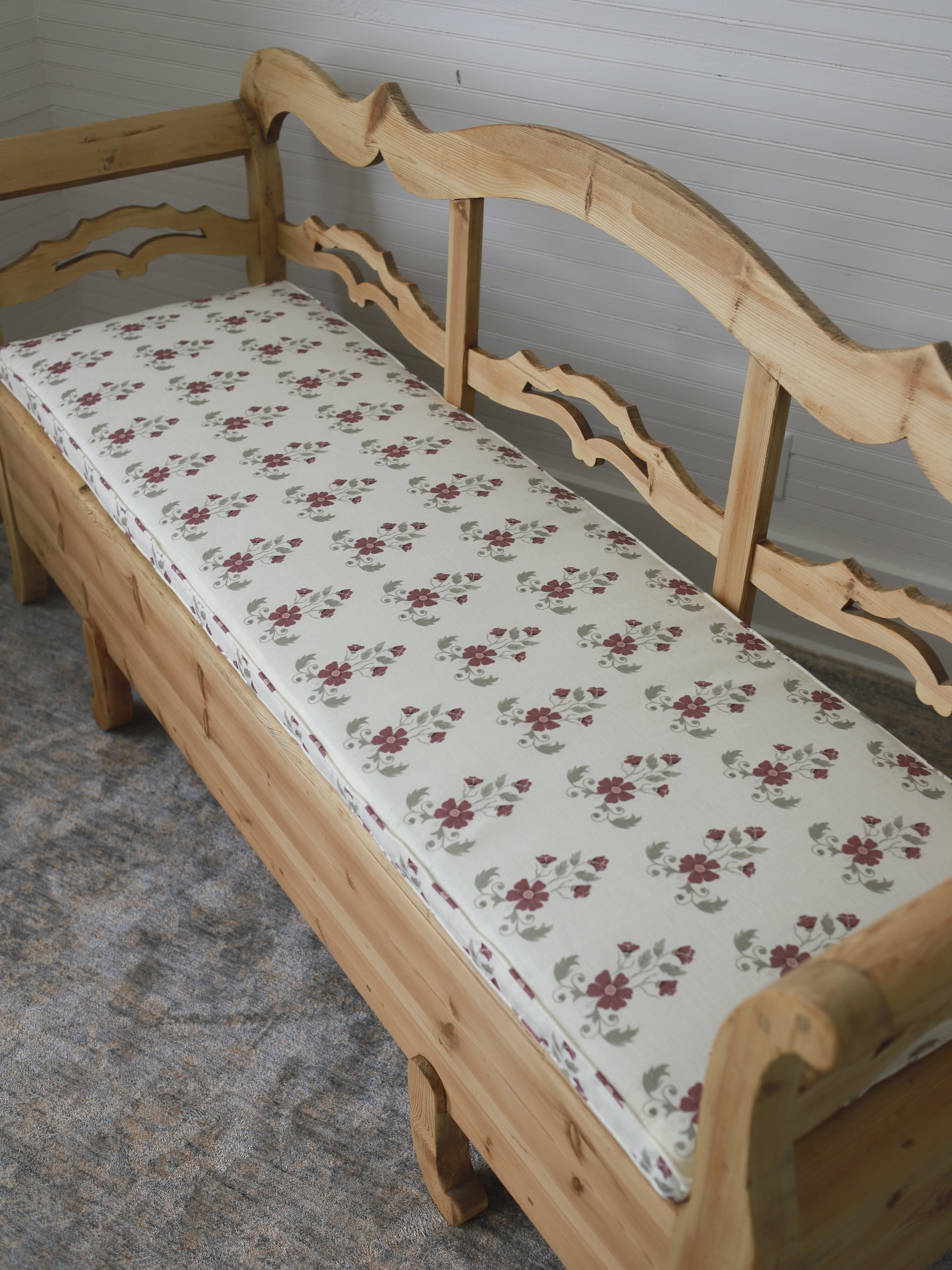 Swedish bench with Unfading Flower-09.jpg