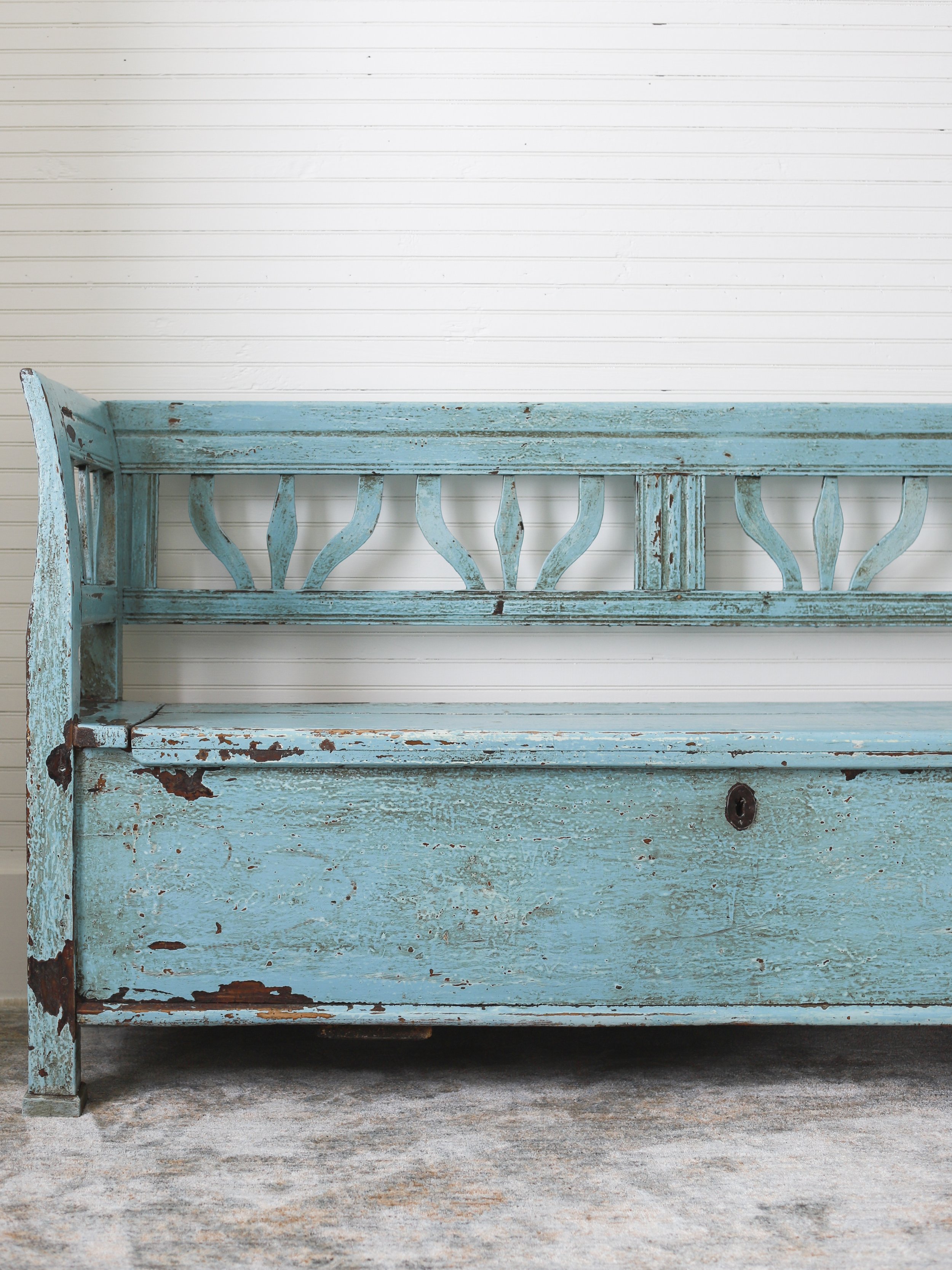 Turquoise Bench-02.jpg