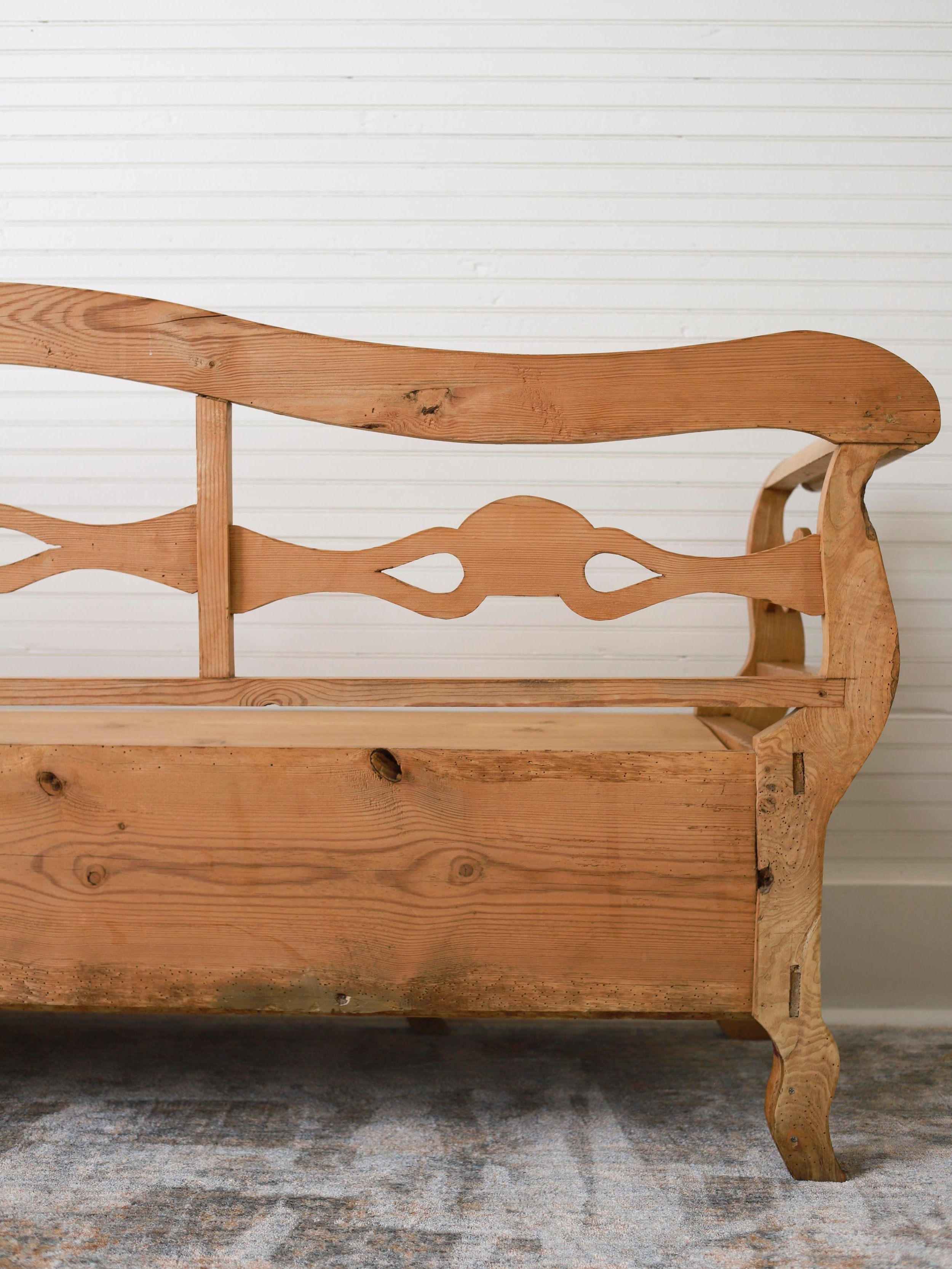 19th-c-antique-swedish-pine-storage-bench-9157.jpeg