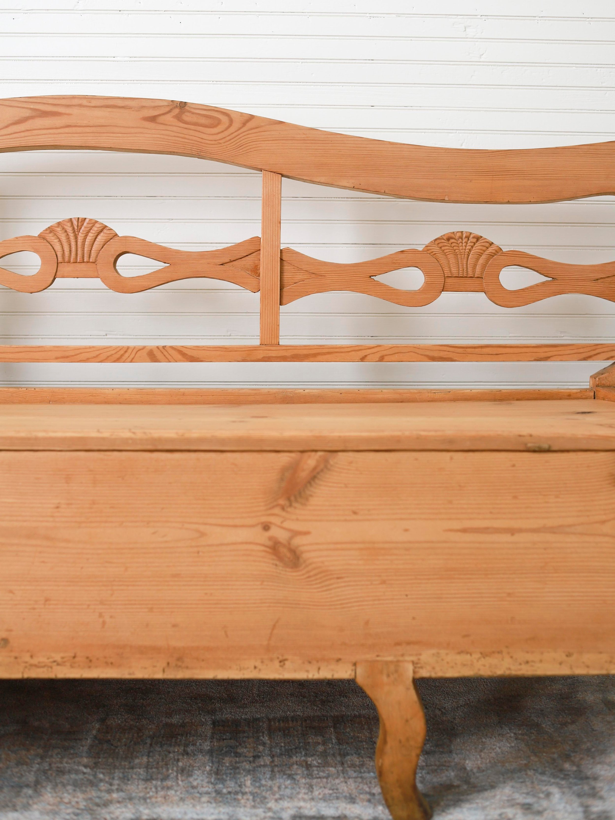 19th-c-antique-swedish-pine-storage-bench-3925.jpeg