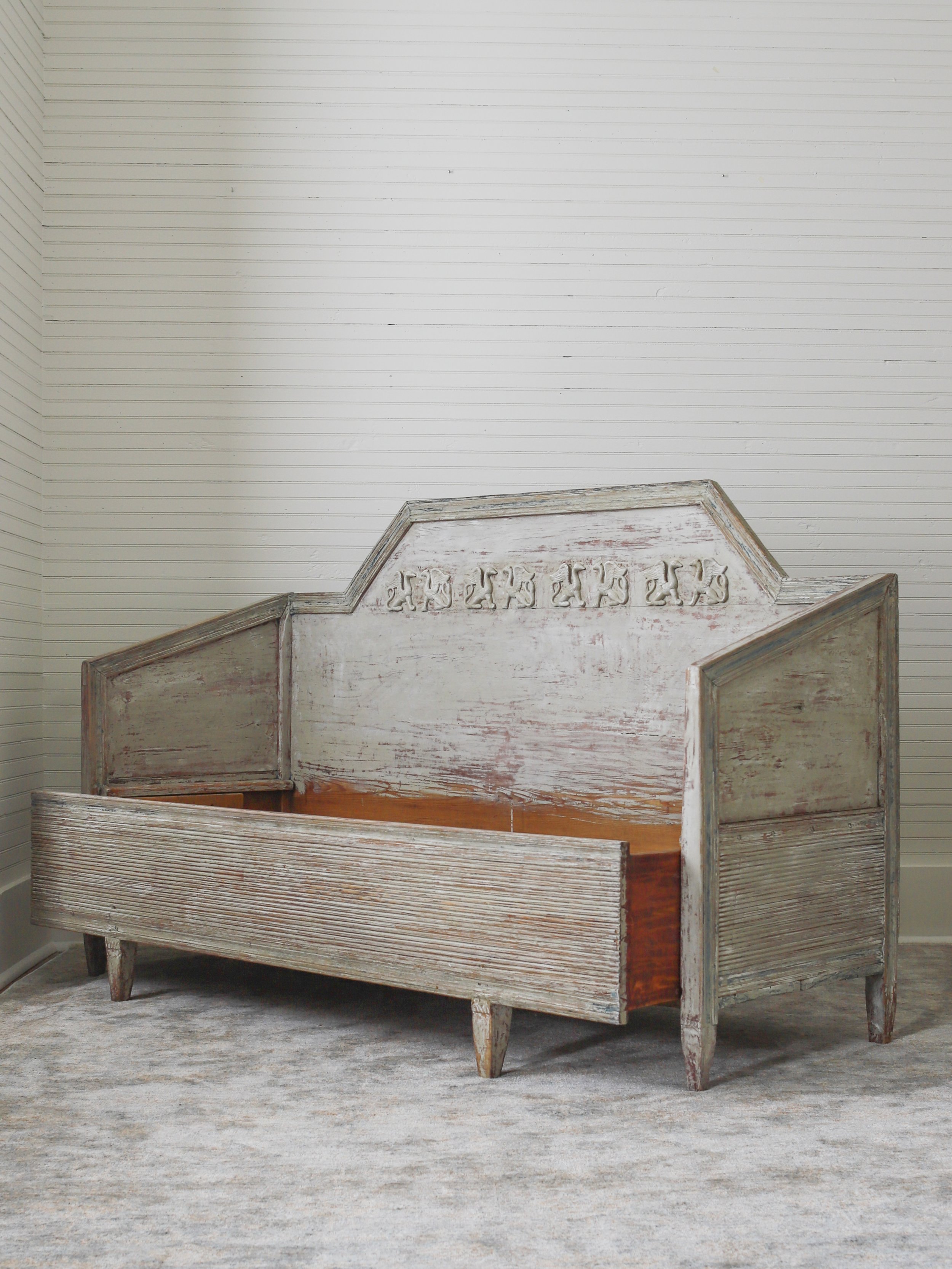 Swedish Gustavian Bench-06.jpg