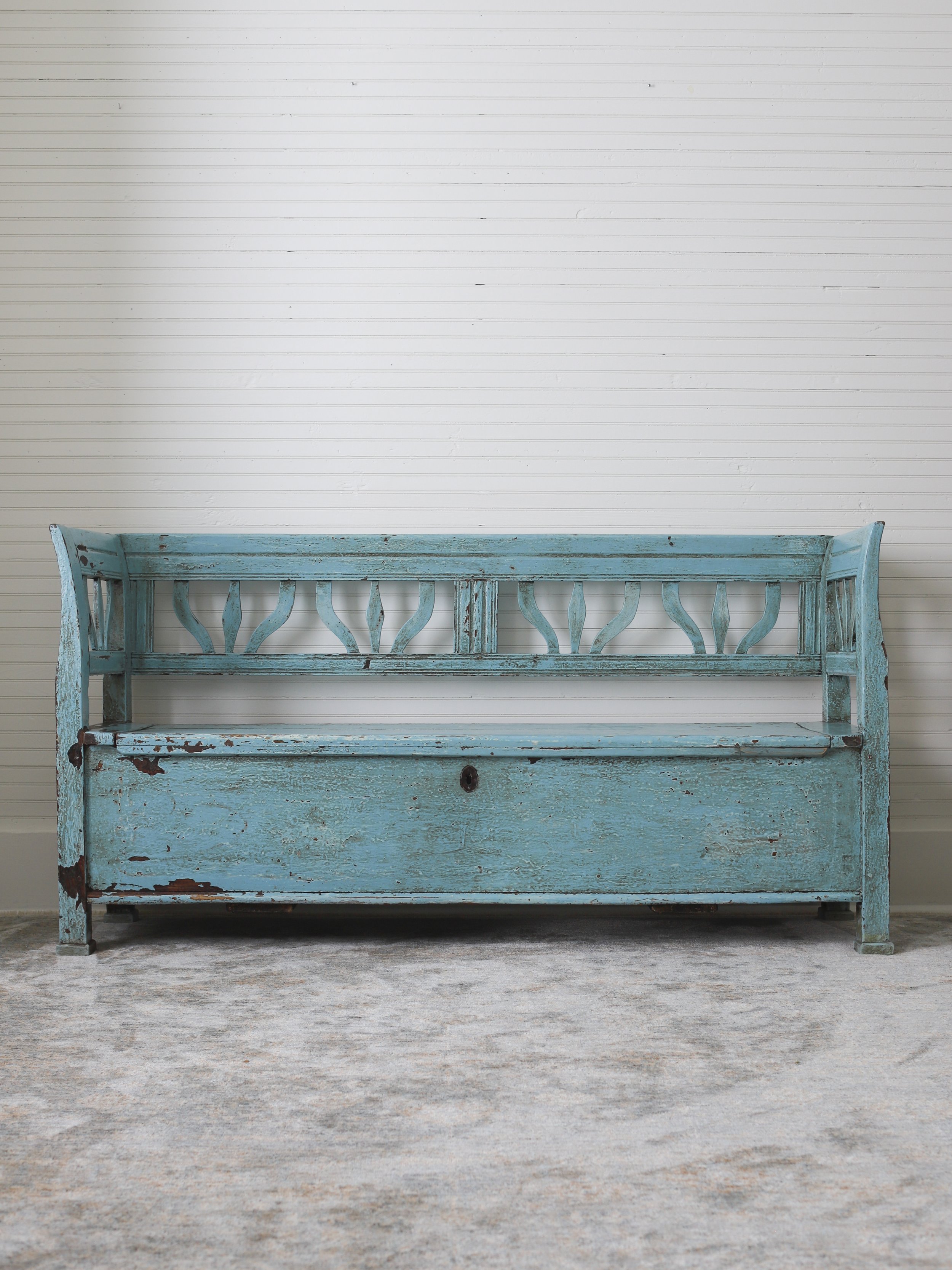 Turquoise Bench-04.jpg