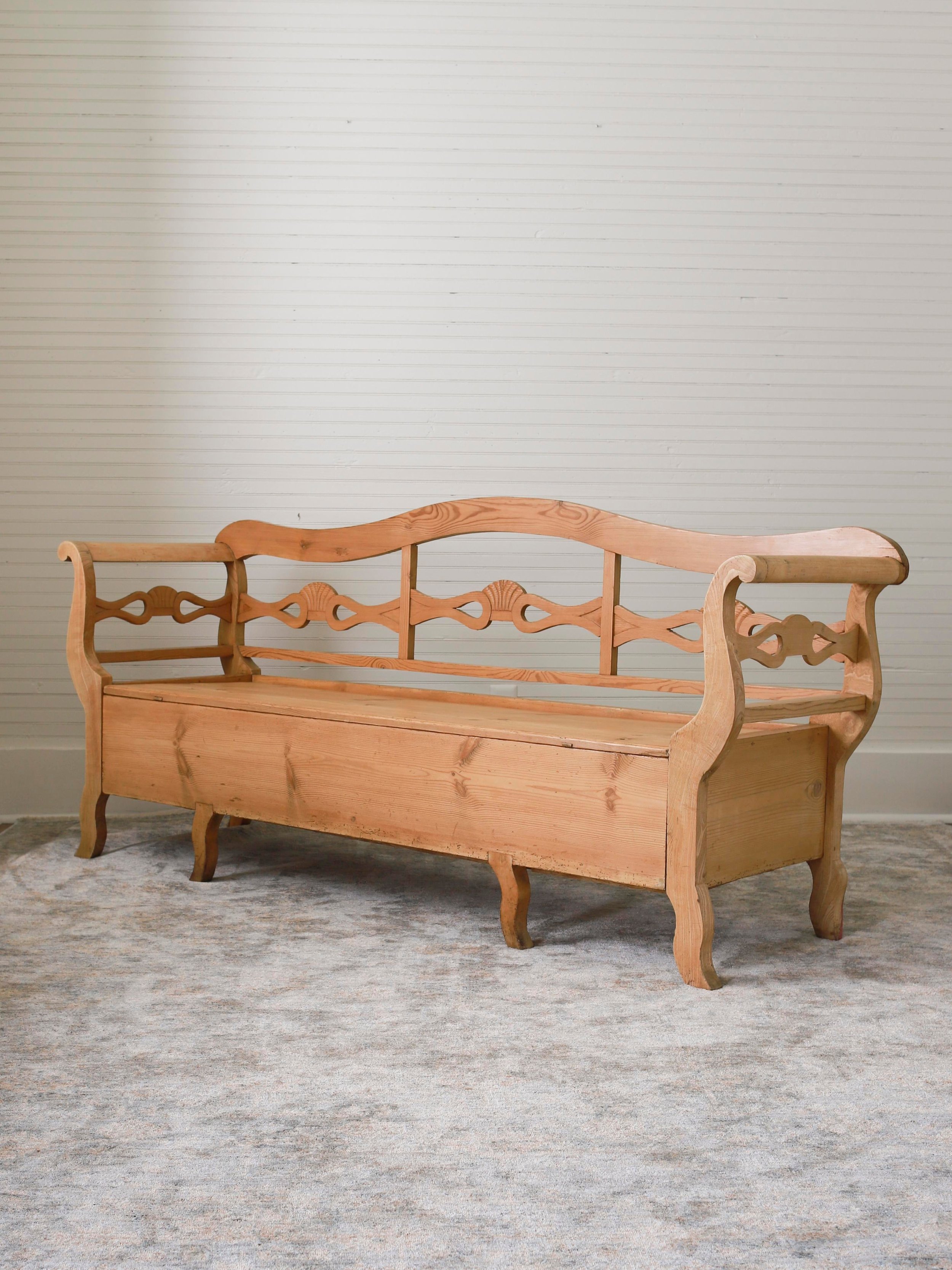 19th-c-antique-swedish-pine-storage-bench-2074.jpeg