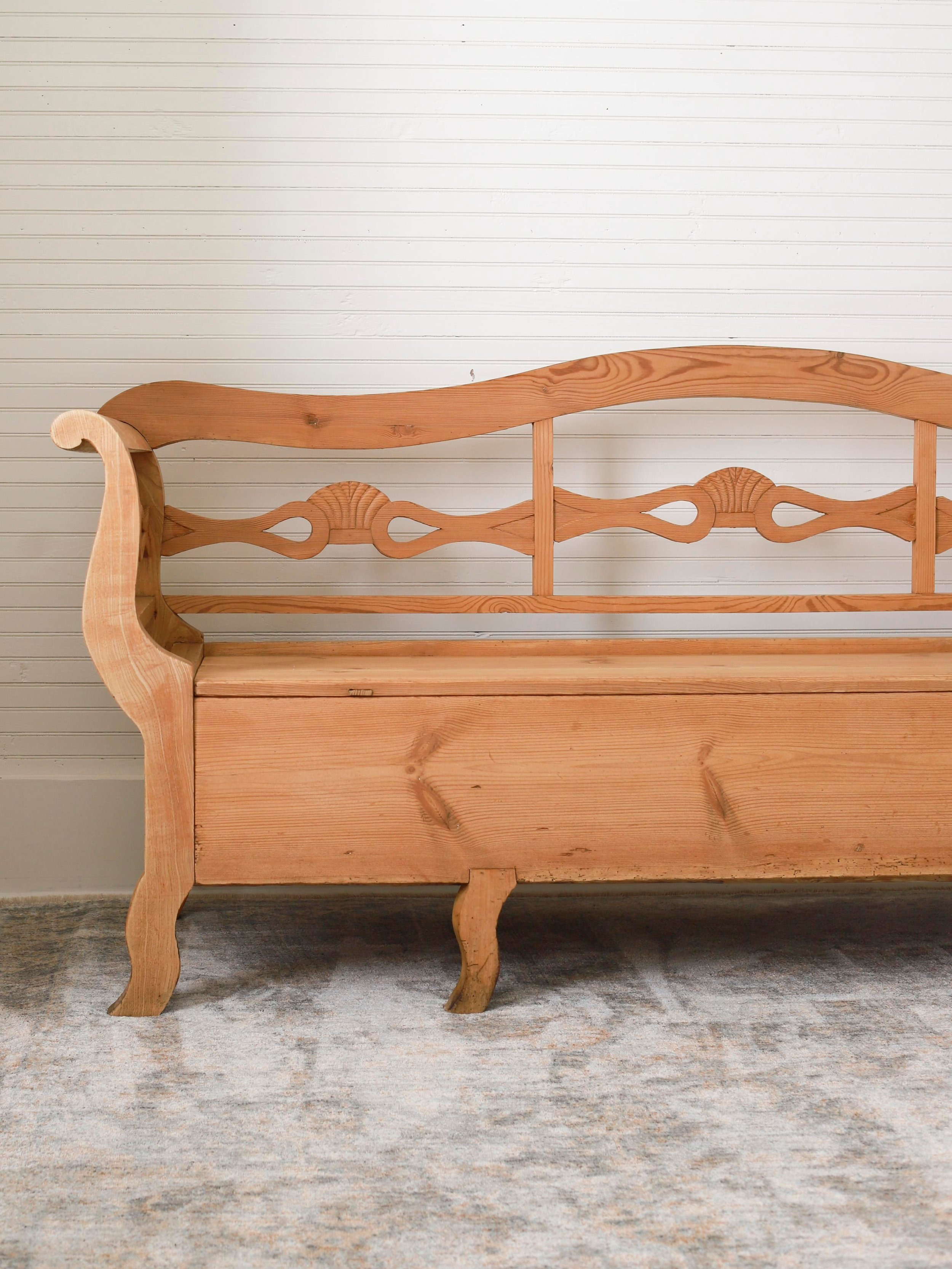 19th-c-antique-swedish-pine-storage-bench-5193.jpeg
