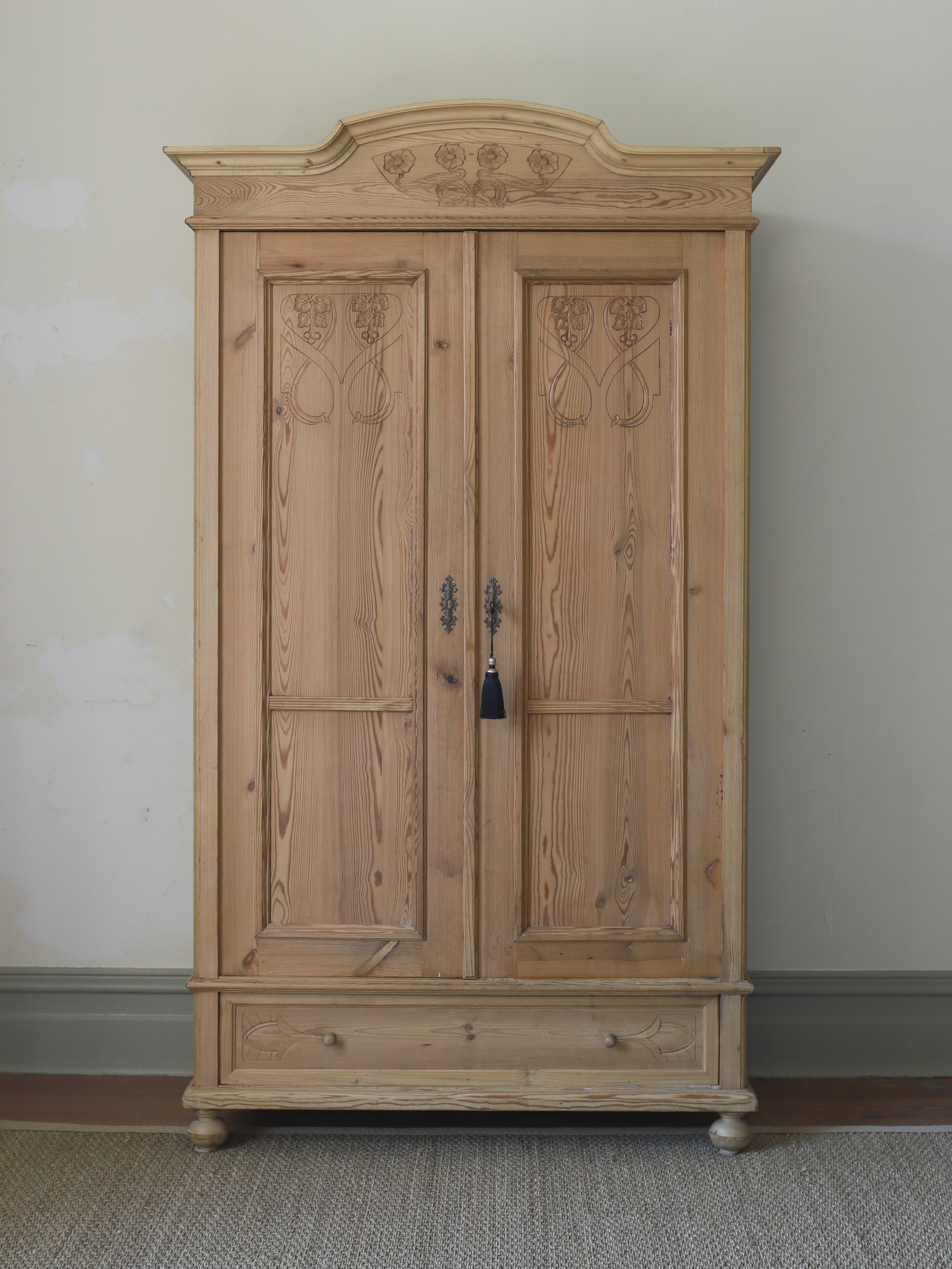 Pine Art Nouveau Wardrobe 2-11.jpg