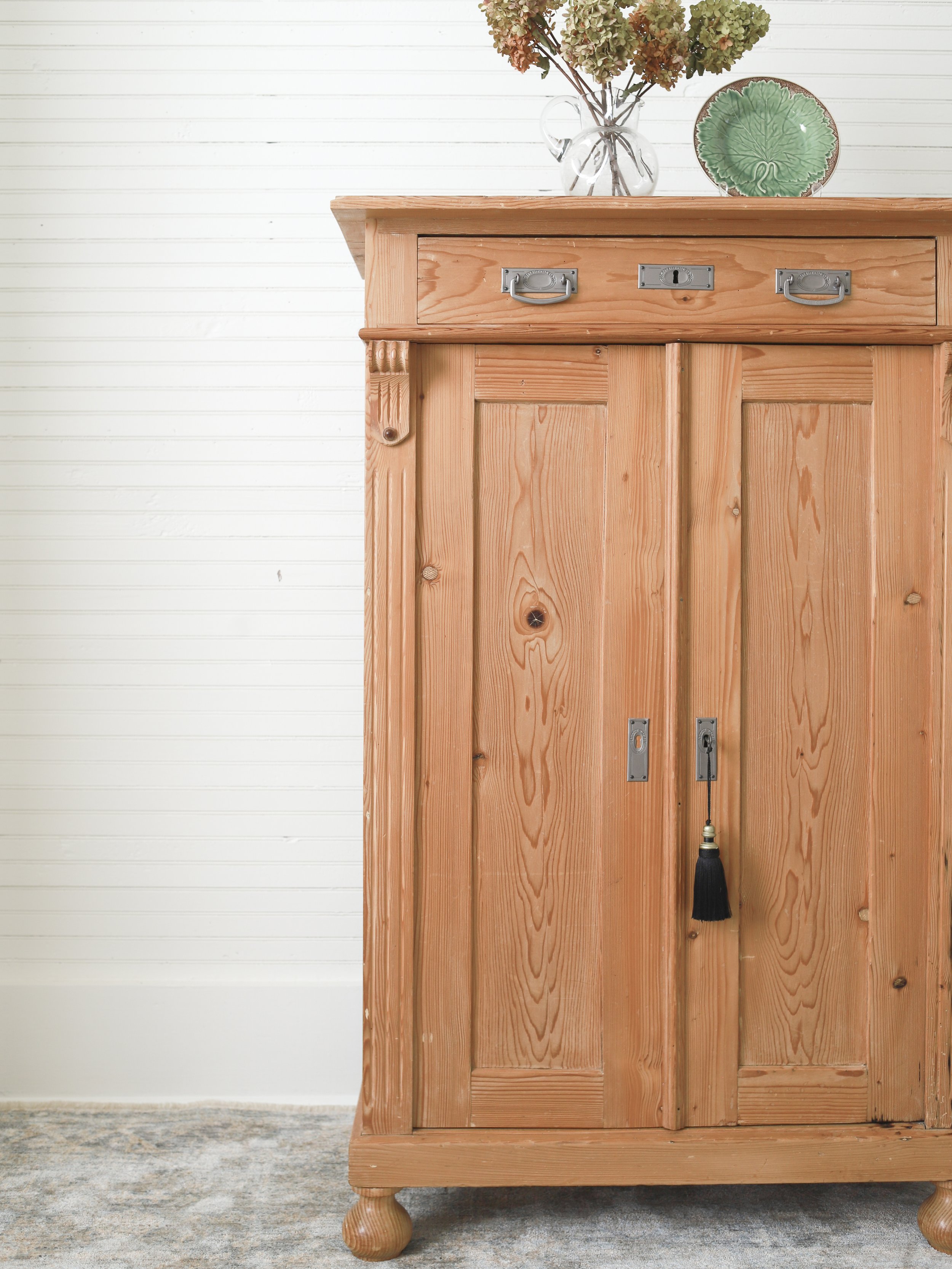 German Pine Cabinet -08.jpg