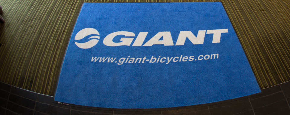 welcome-giant-feat