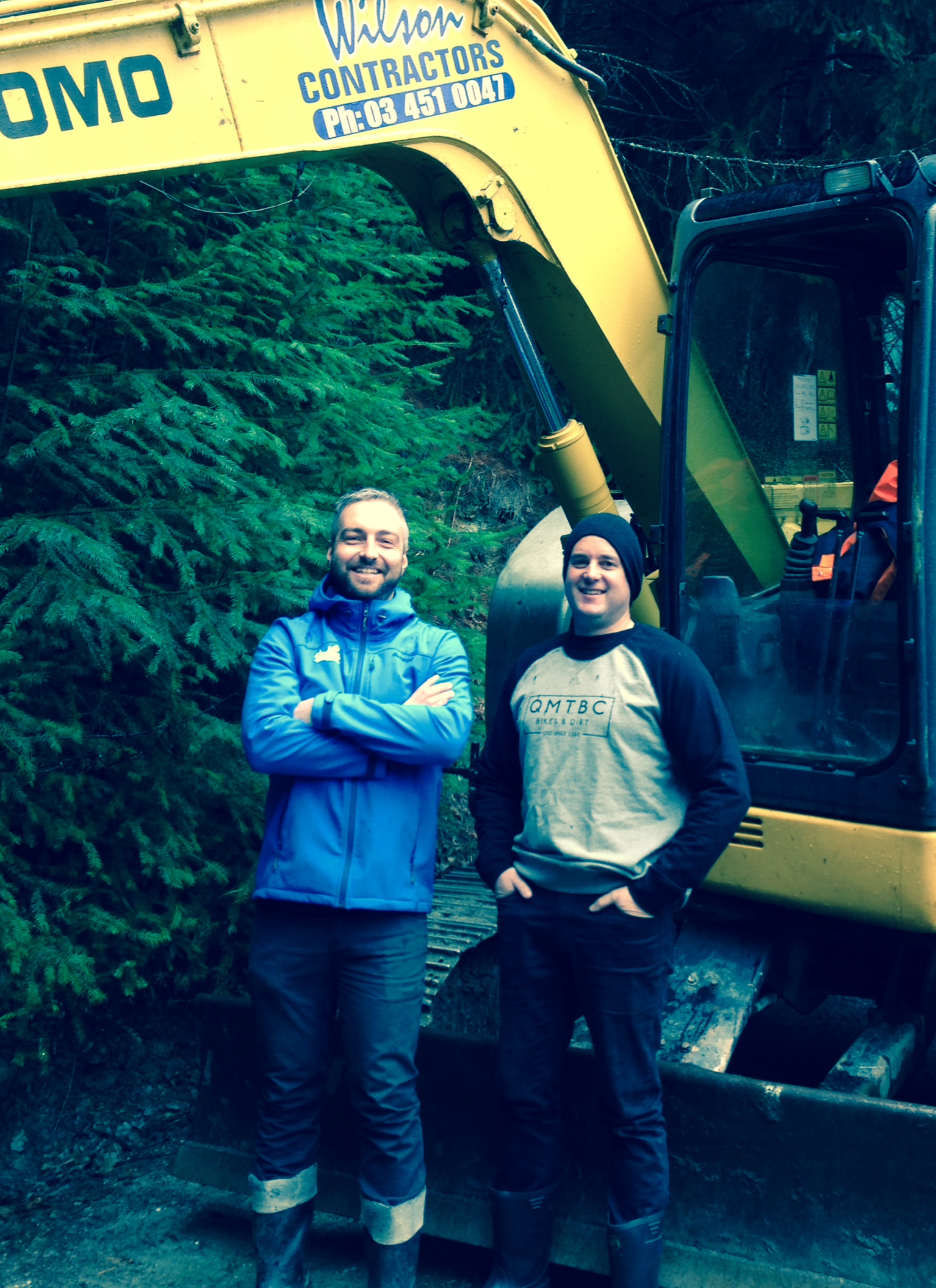 Skyline MTB Operations Manager Justin Matthews (left) and QMTBC Committee Member Fraser Gordon get ready for excavation works