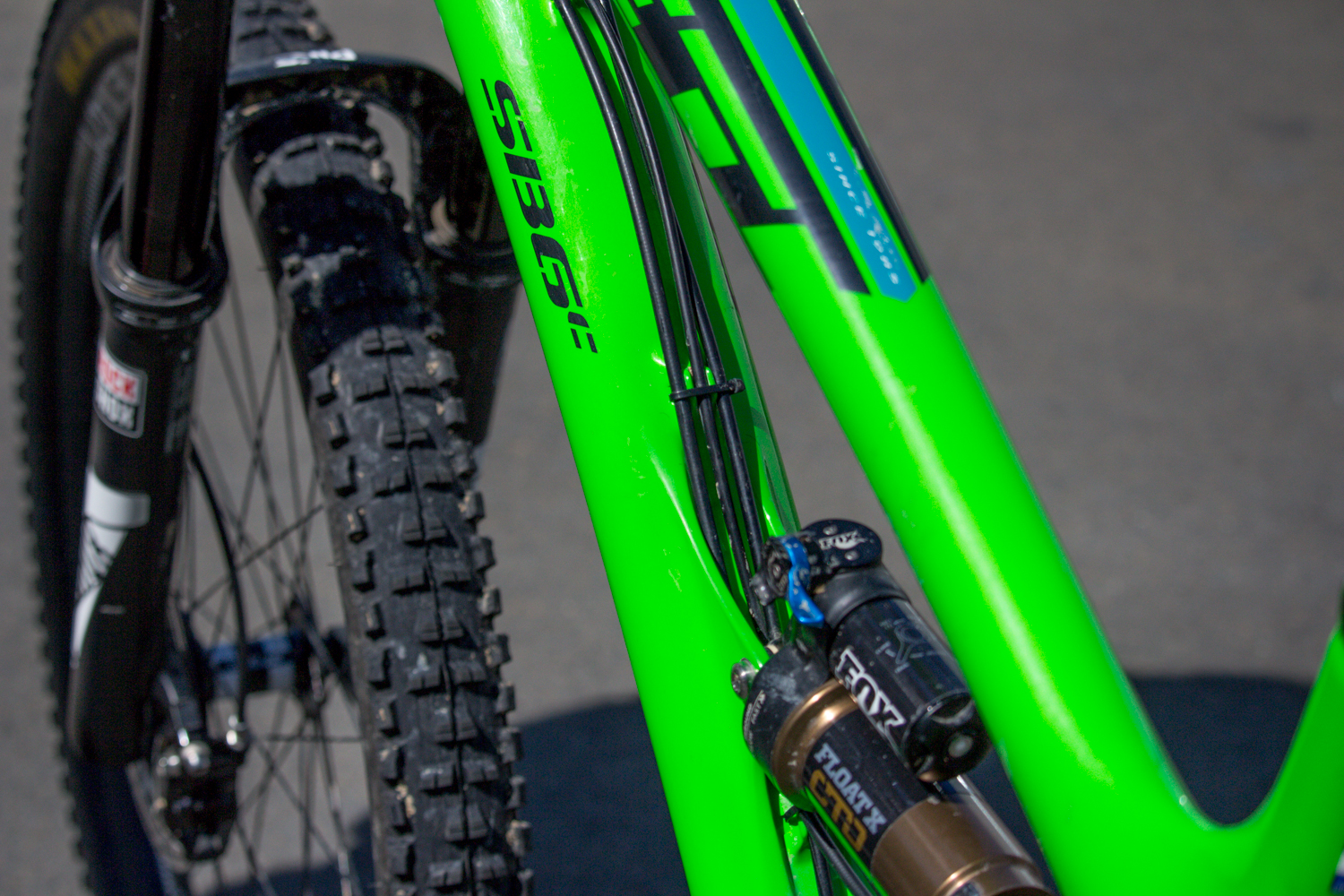 Rockshox Pikes up front, say no more.
